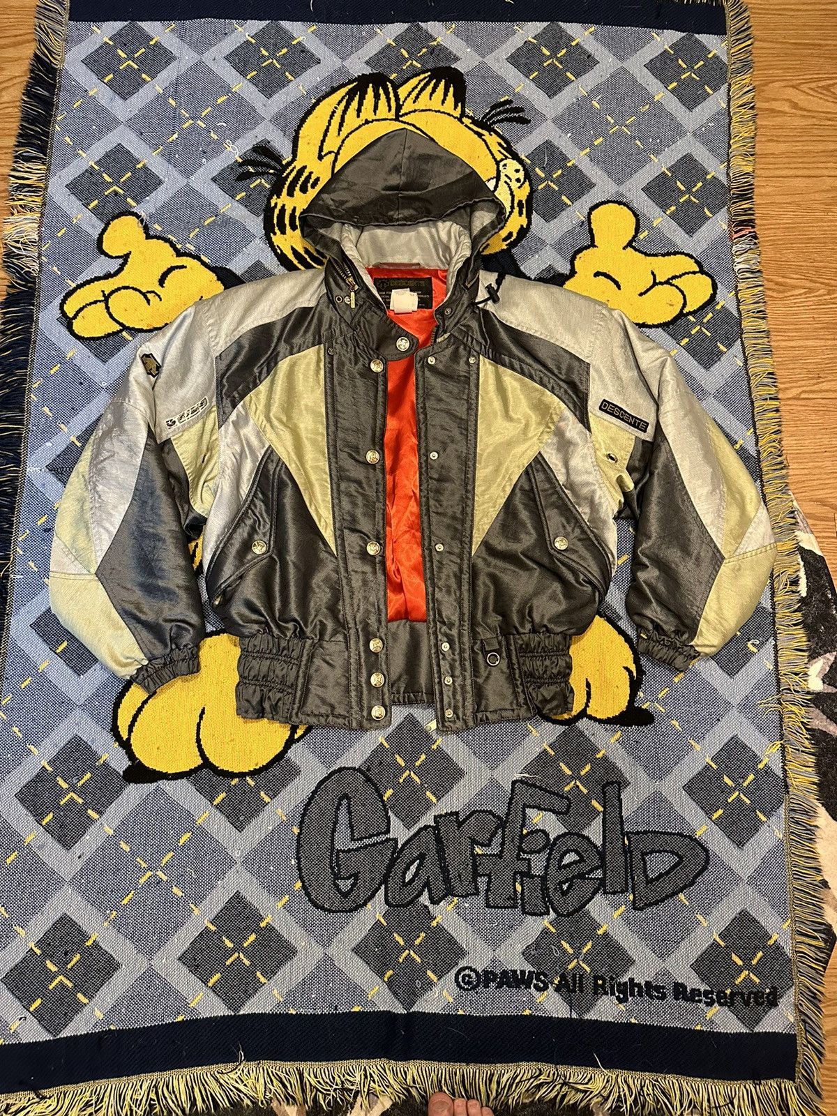 Descente Vintage 80s Descente Ski Snowboarding Bomber Jacket Size US S / EU 44-46 / 1 - 1 Thumbnail