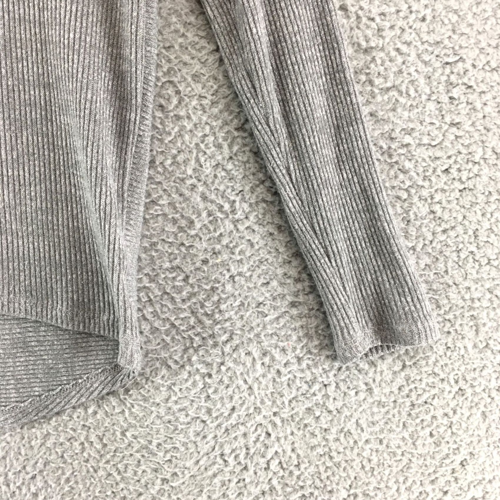 American Eagle Outfitters American Eagle Outfitters Sweater Womens S Grey Knitted Pullover Top Size S / US 4 / IT 40 - 3 Thumbnail