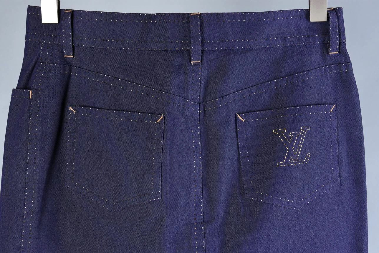 Louis Vuitton Women's Louis Vuitton Navy Silk Blend Pencil Skirt Size L Size 30" / US 8 / IT 44 - 5 Thumbnail