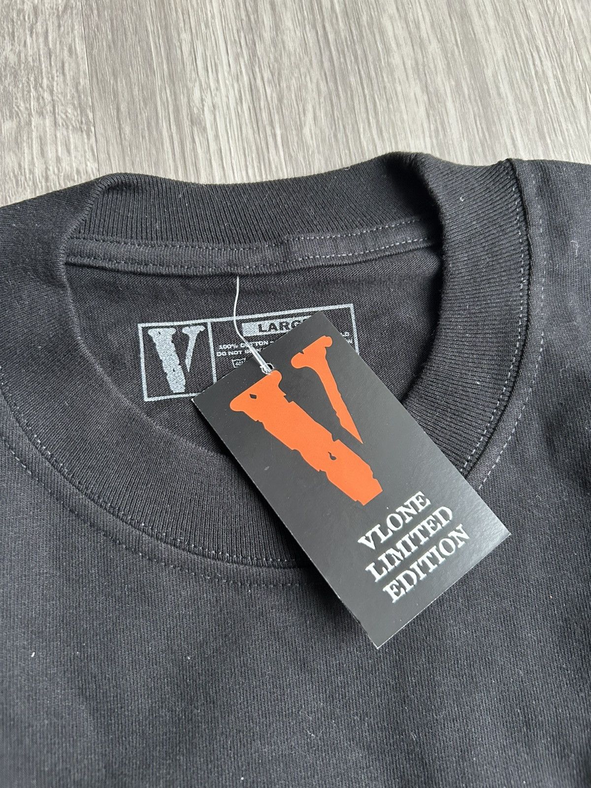 Vlone Vlone FRIENDS Rhinestone T-Shirt Size Large Size US L / EU 52-54 / 3 - 5 Thumbnail