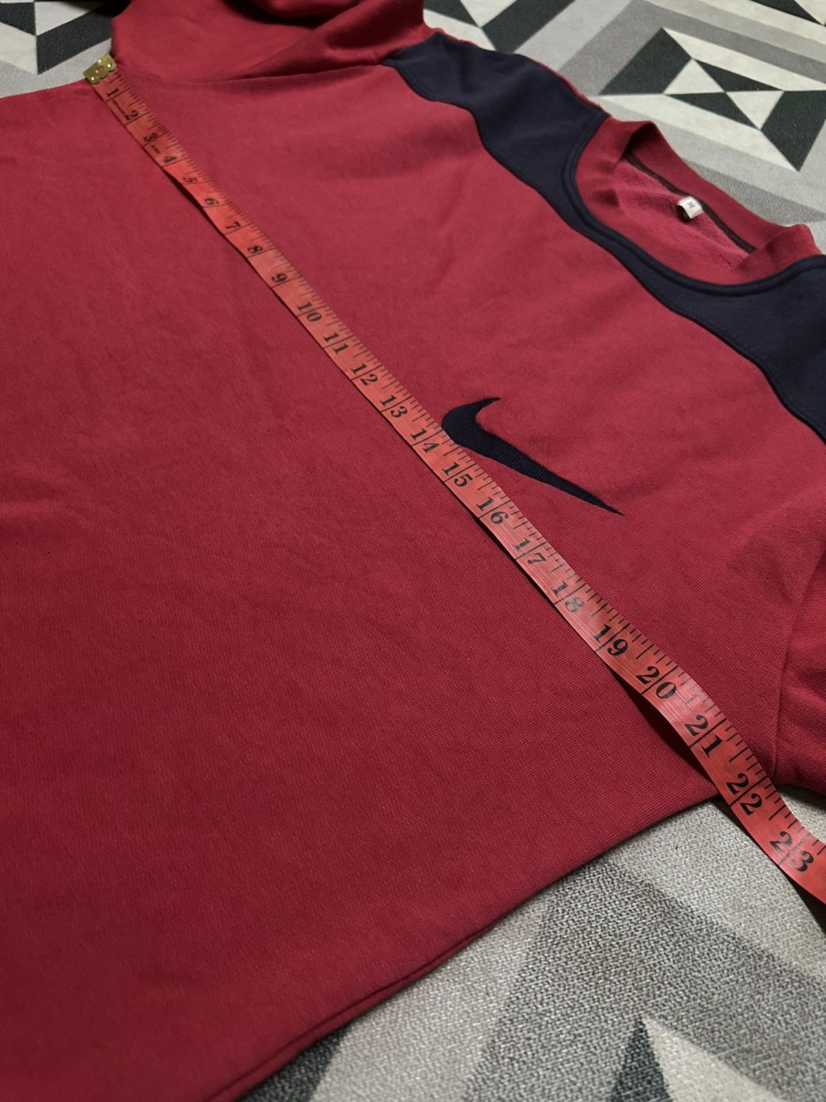 Vintage Vintage Nike small logo sweatshirt Size US M / EU 48-50 / 2 - 6 Thumbnail