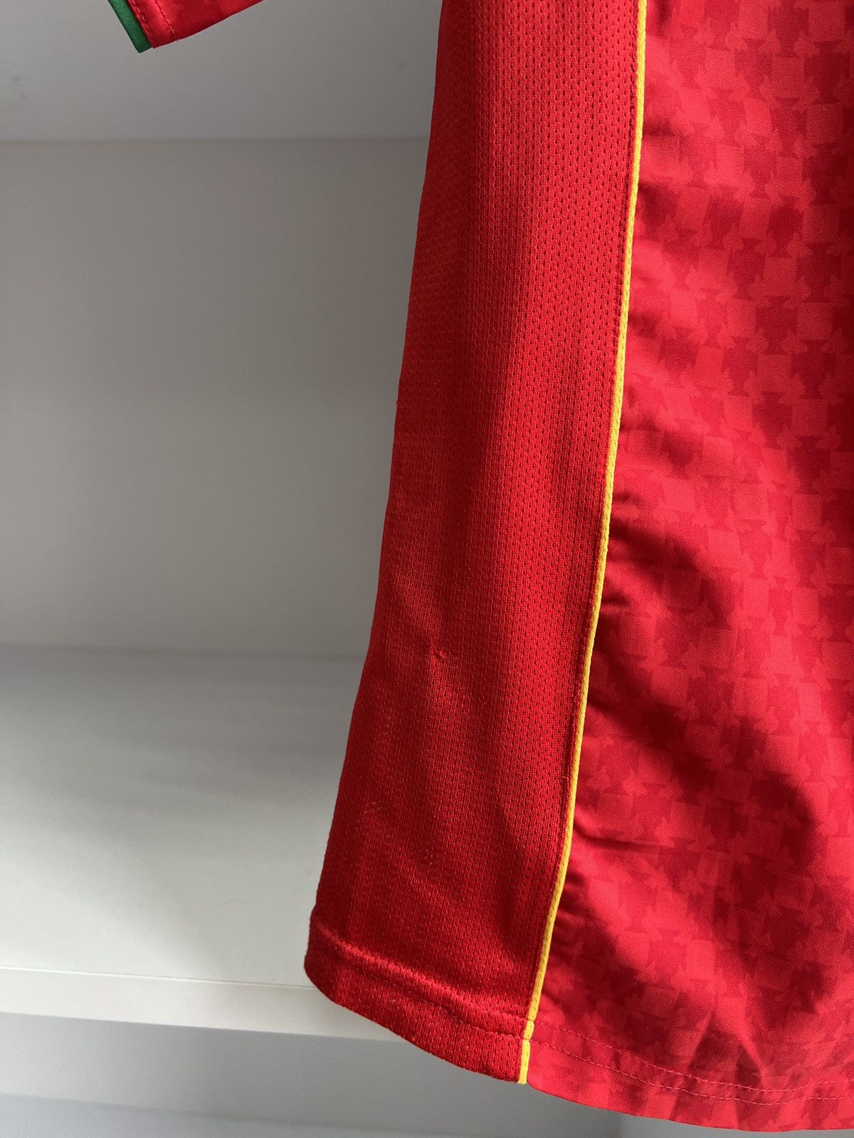 Vintage Vintage Portugal 2004 Home Jersey Size US XS / EU 42 / 0 - 17 Thumbnail