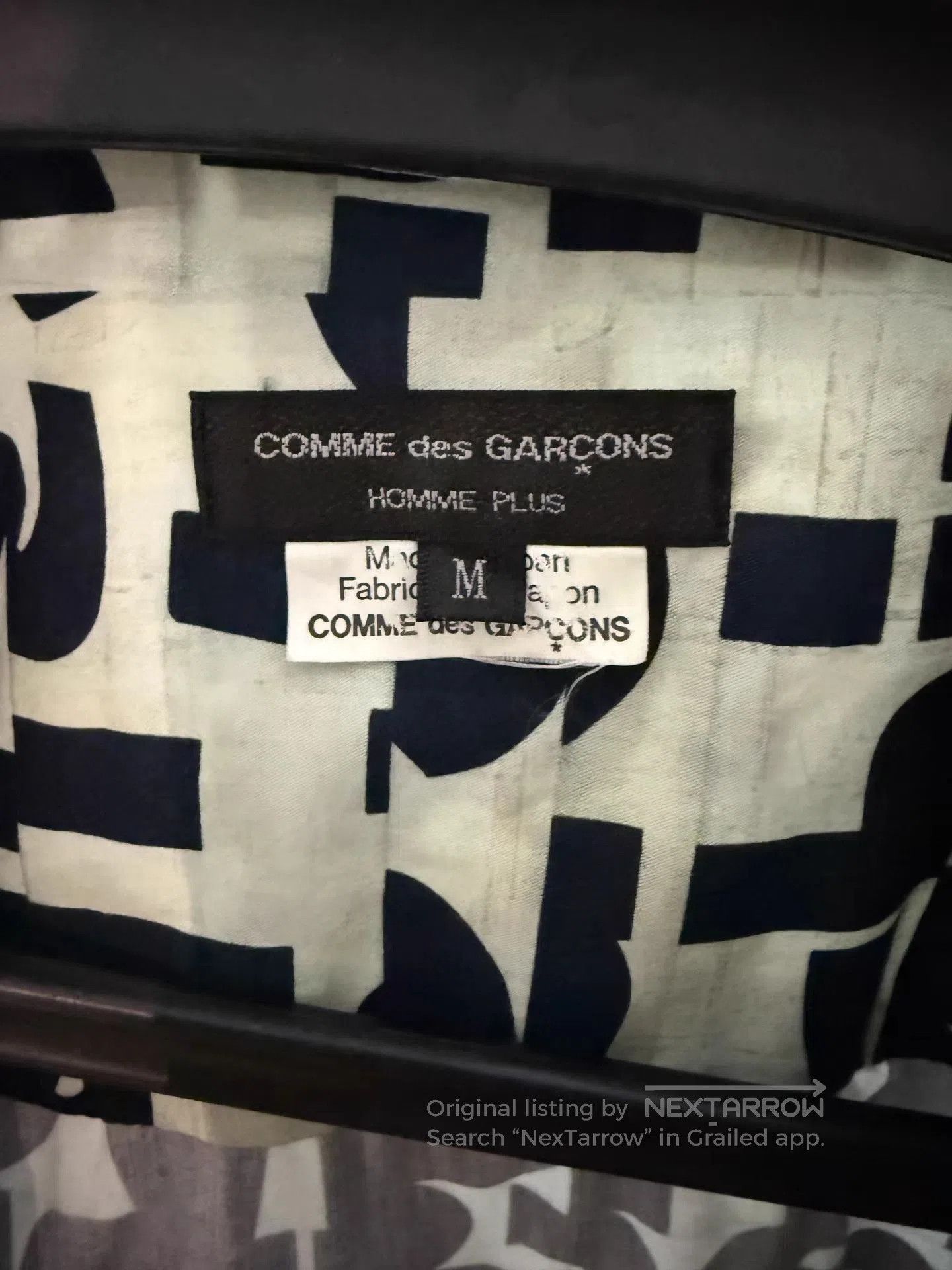 Comme des Garcons White Abstract Pattern Long Sleeve Button. Size US M / EU 48-50 / 2 - 4 Thumbnail