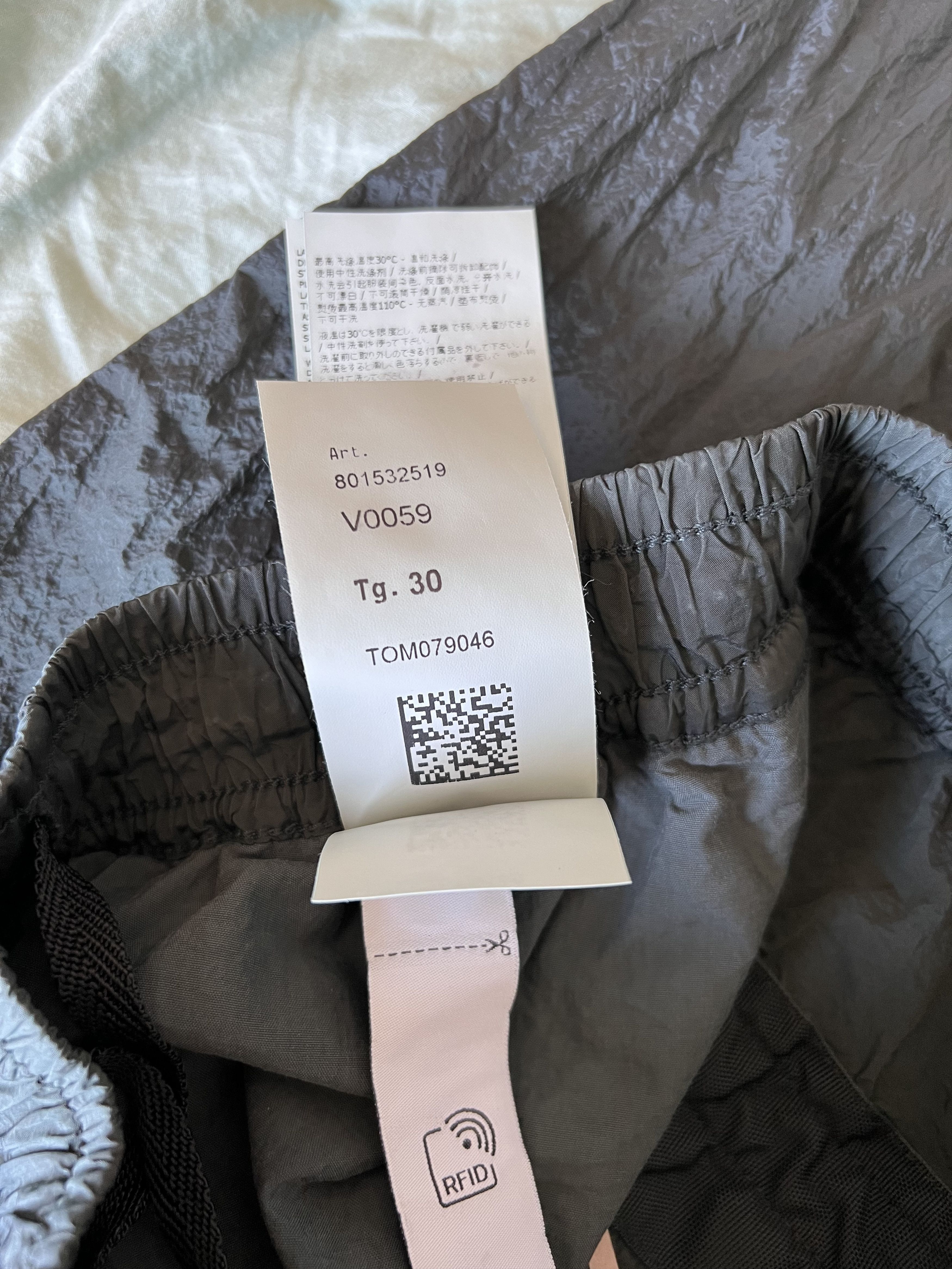 Stone Island Stone Island Nylon Metal Econyl Pants in Musk Size US 30 / EU 46 - 10 Thumbnail