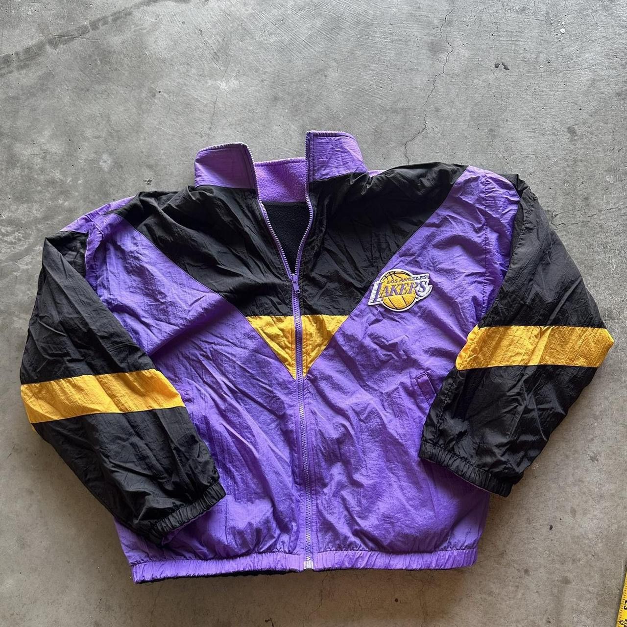 Vintage Vintage LA Lakers Reversible Jacket Size US L / EU 52-54 / 3 - 1 Thumbnail