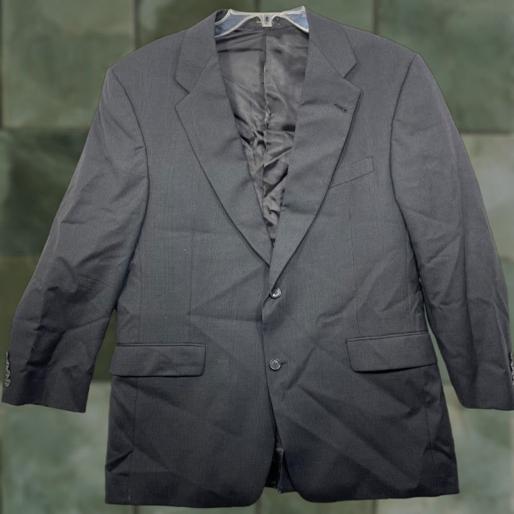 Hart Schaffner Marx Hart Schaffner Marx Blazer Mens 42S 2 Button Wool Black and Gray Plaid Jacket Short 2 Piece 42 Gray Wool Notch Lapel Vintage Mens Blazer Size 42R - 1 Thumbnail