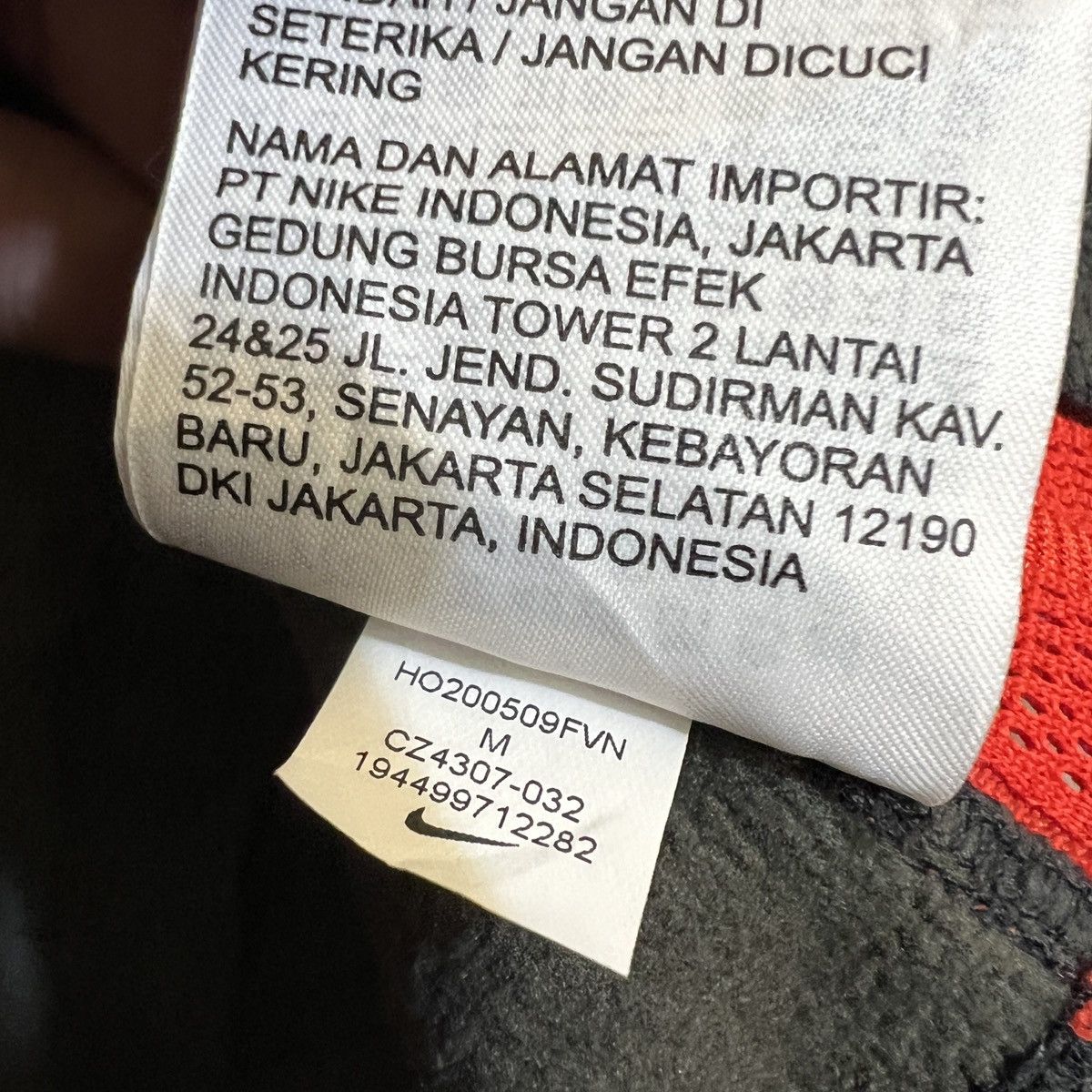 Nike Nike running sweatshirt Size US M / EU 48-50 / 2 - 8 Thumbnail