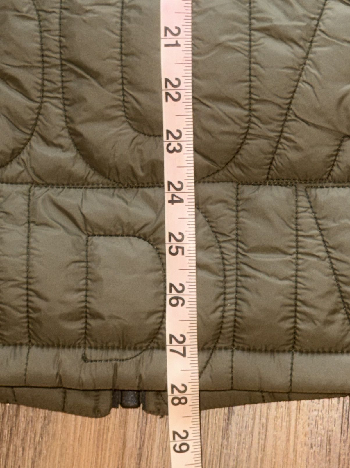 INDIVIDUALIST Individualist, Green puffer large - spell out Size US L / EU 52-54 / 3 - 5 Thumbnail
