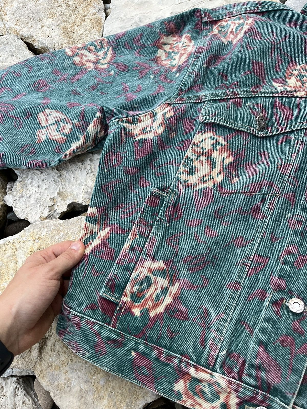 Vintage Vintage Jonny-q y2k all over print cropped denim jacket Size US M / EU 48-50 / 2 - 13 Thumbnail