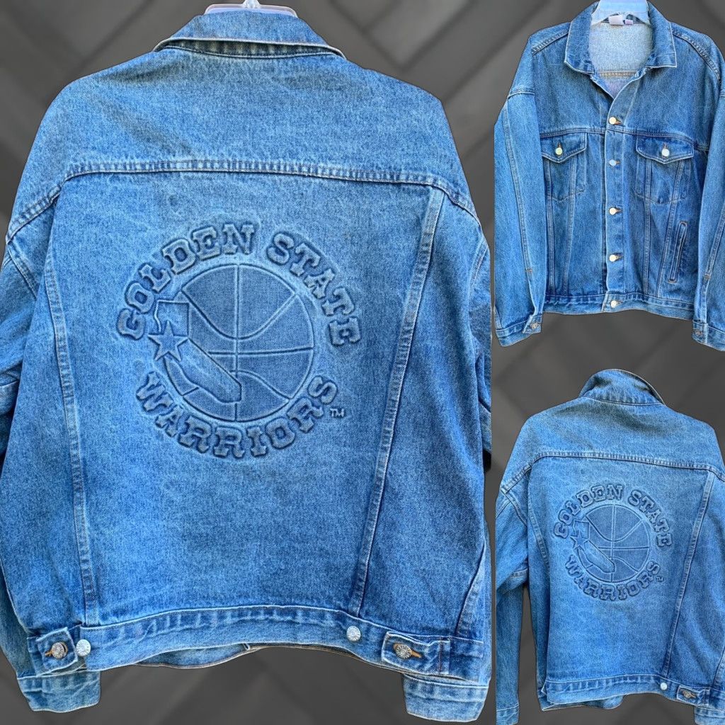 Vintage VINTAGE Golden State Warriors Embossed Denim Jacket Trucker Jean Made In USA Size L Size US 33 - 1 Thumbnail