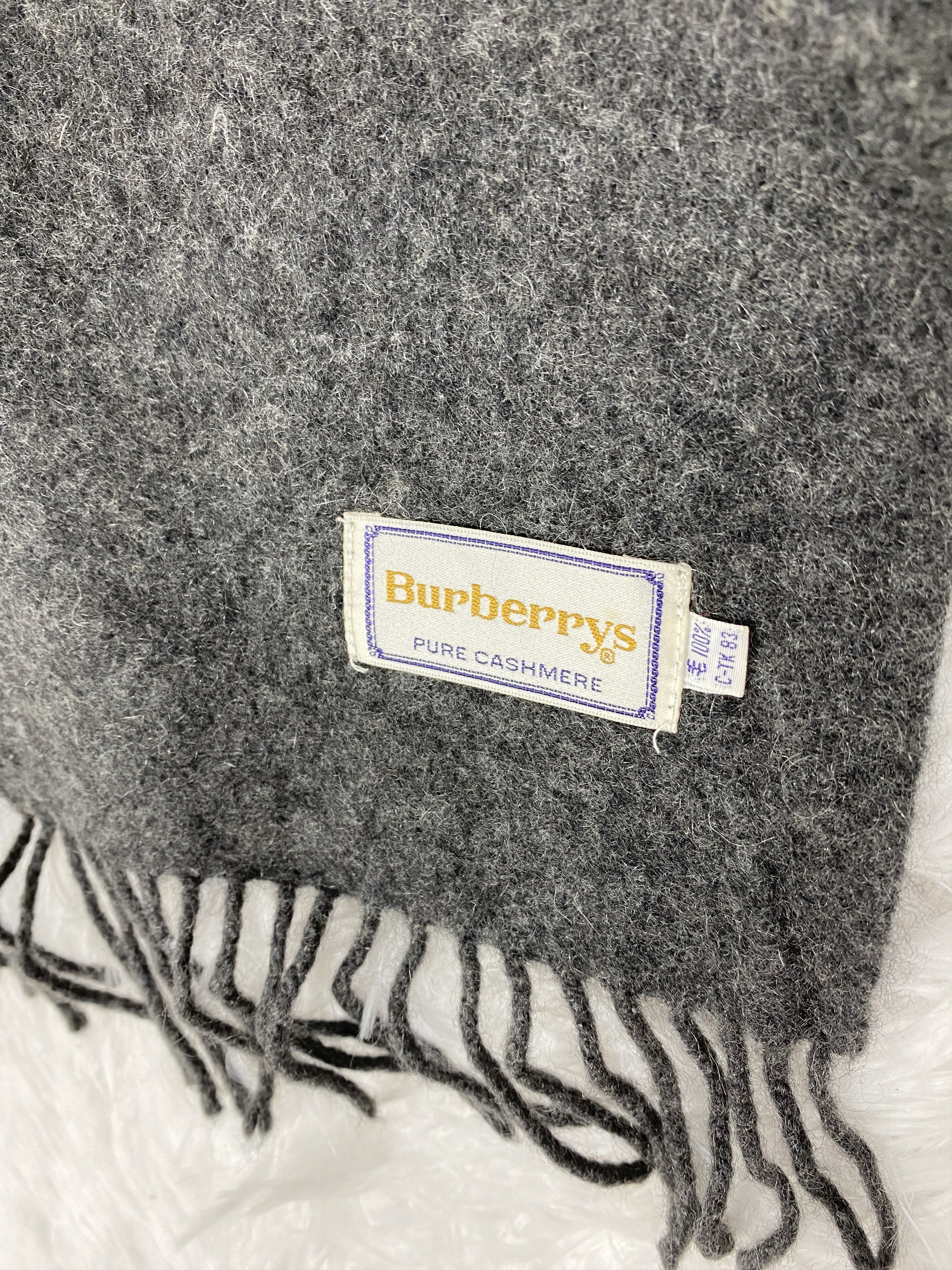 Burberry Vintage Burberry Scarf / Muffler Neckwear PM0015 Size ONE SIZE - 2 Thumbnail