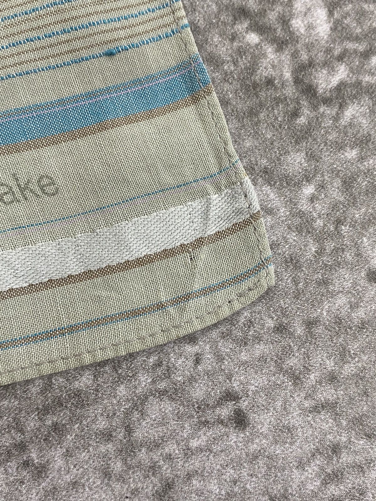 Issey Miyake Issey miyake Handkerchief / Bandana / Neckerchief Size ONE SIZE - 9 Thumbnail