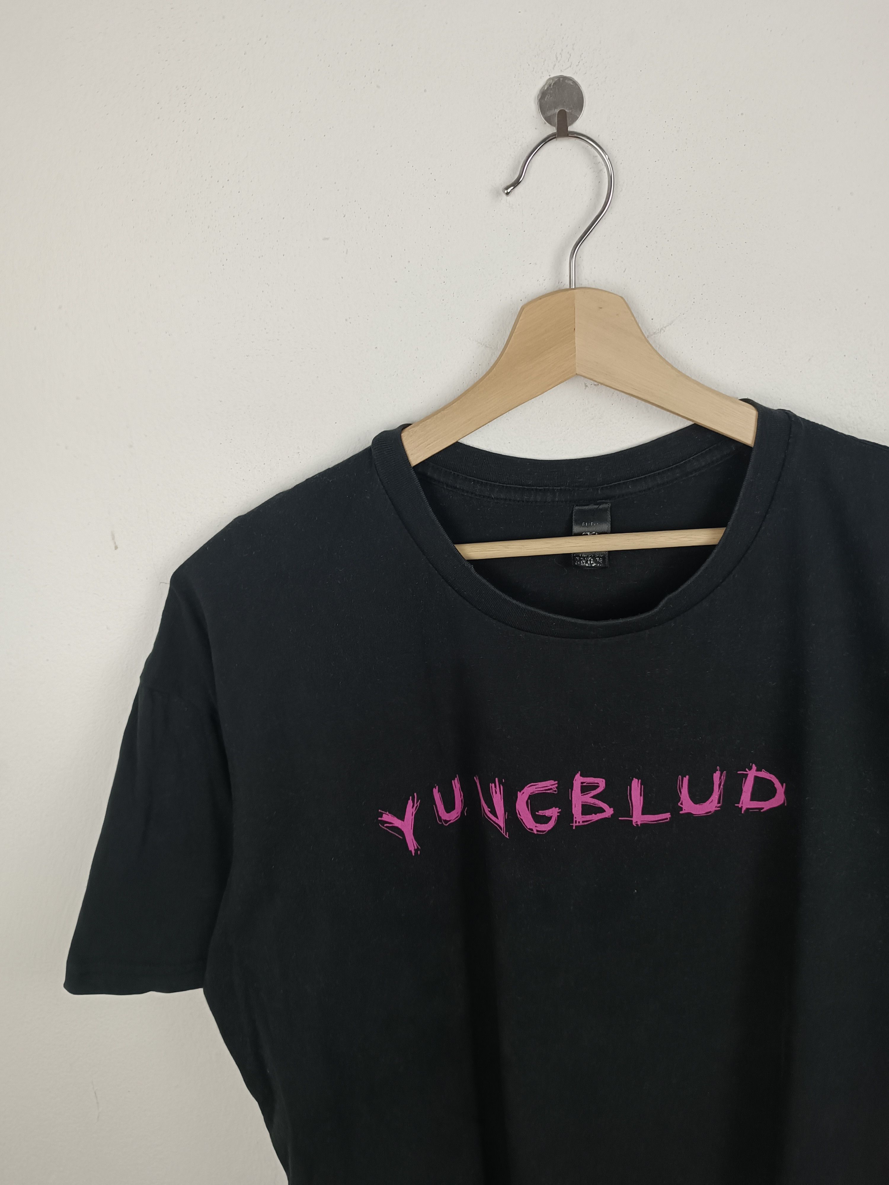 Band Tees VINTAGE YUNGBLUD 21ST CENTURY LIABILITY PUNK ROCK 182 41 TEE Size US XL / EU 56 / 4 - 11 Thumbnail