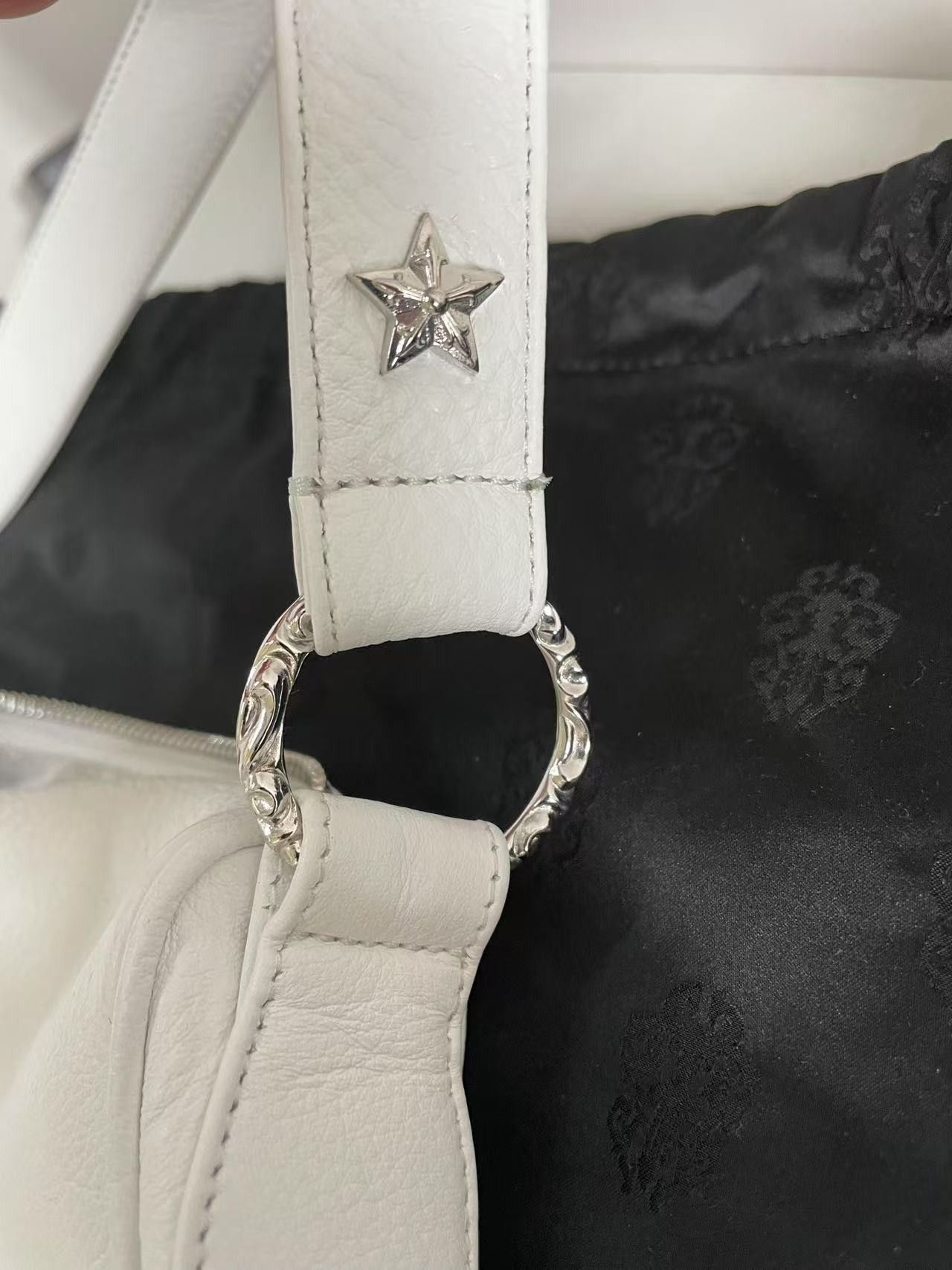 Chrome Hearts Chrome Hearts White Star Patch Leather Chicken Nugget Bag Size ONE SIZE - 8 Thumbnail