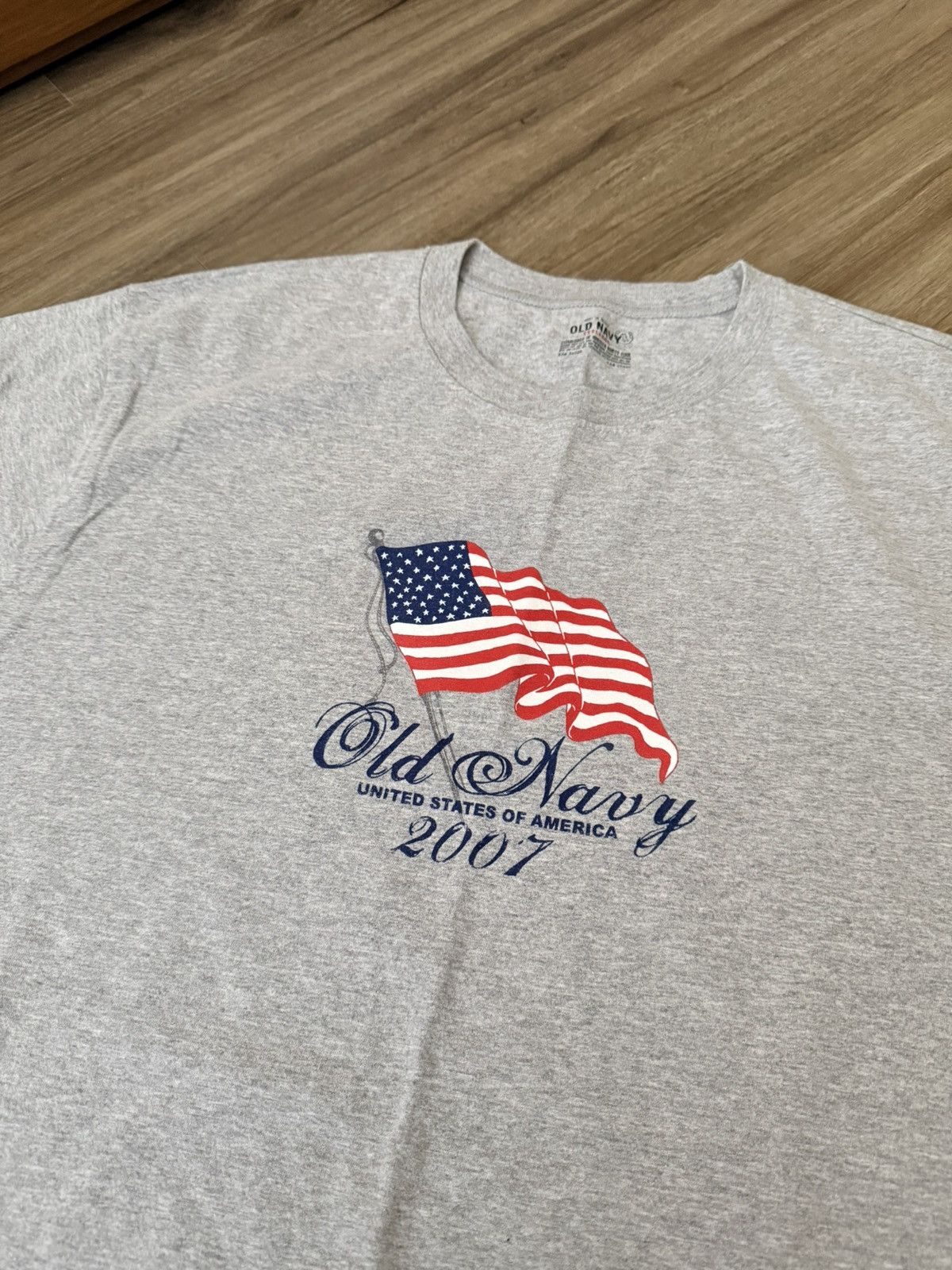 Old Navy Vintage 2007 Old Navy USA Flag Shirt Y2K Size US XXL / EU 58 / 5 - 2 Thumbnail