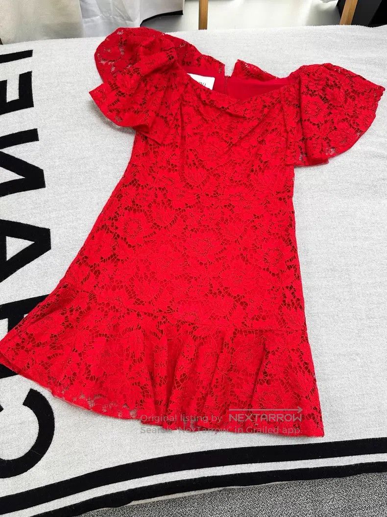 Valentino Valentino Lace dress Size S / US 4 / IT 40 - 1 Thumbnail