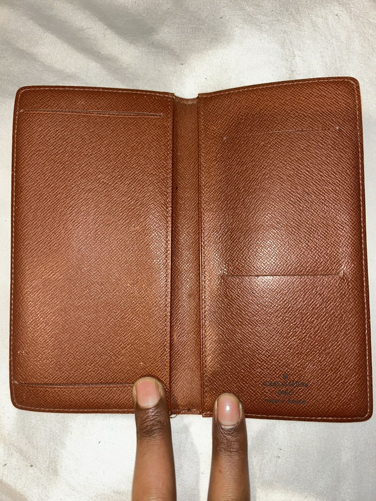 Louis Vuitton Louis Vuitton Size ONE SIZE - 4 Thumbnail