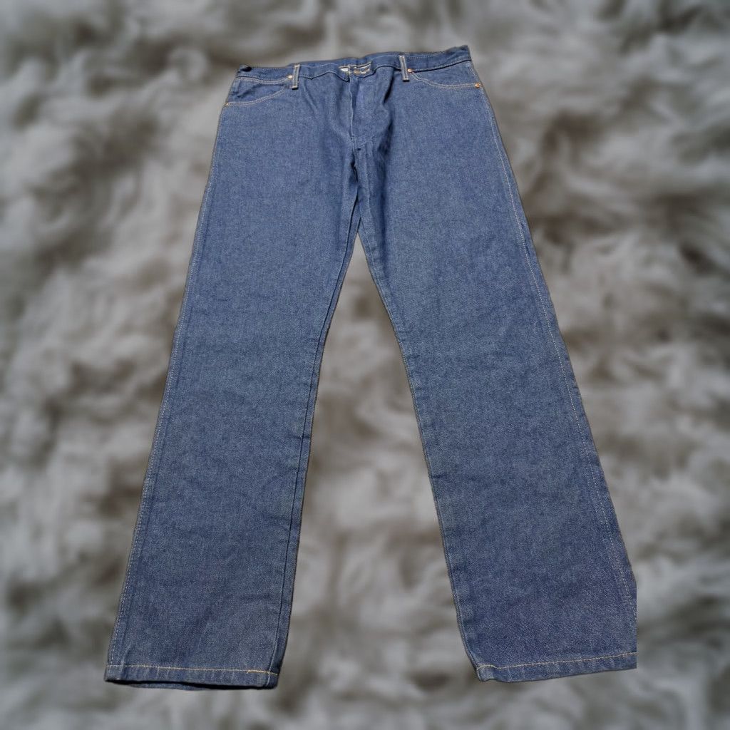 Wrangler VINTAGE Wrangler Jeans 13MWZ 40X34 Bootcut Blue Denim Mens Regular 5-Pocket Pockets Cowboy Logo EUC Size US 40 / EU 56 - 1 Thumbnail