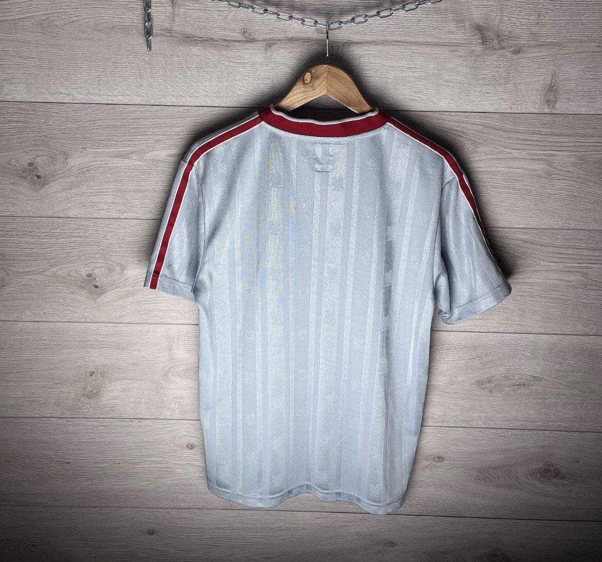 Other Mens Vintage Football Shirt Reissue FC Liverpool size L Size US L / EU 52-54 / 3 - 5 Thumbnail