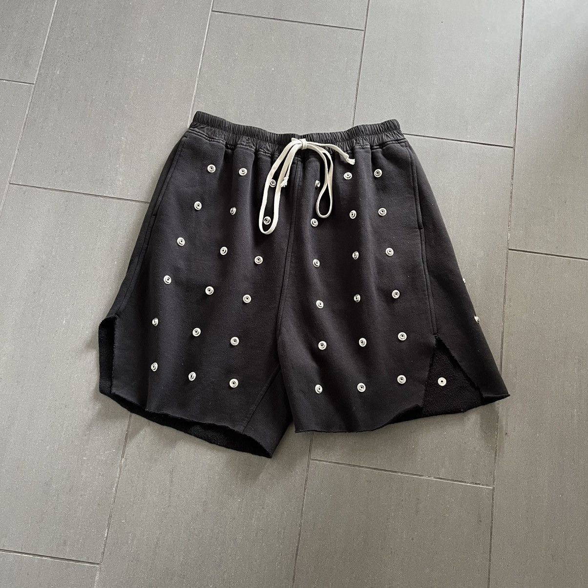 Pre-owned Rick Owens X Rick Owens Drkshdw Rick Owens Ss24 Lido Press Stud Embellished Shorts