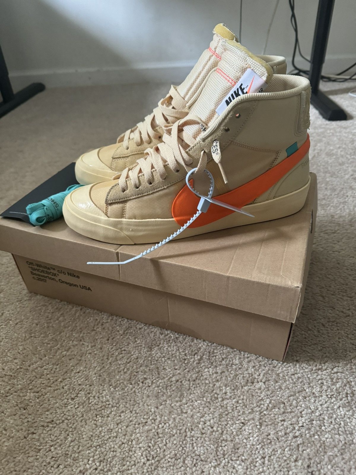 Off-White Off-White x Blazer Mid ‘All Hallows Eve’ Size US 11 / EU 44 - 2 Thumbnail