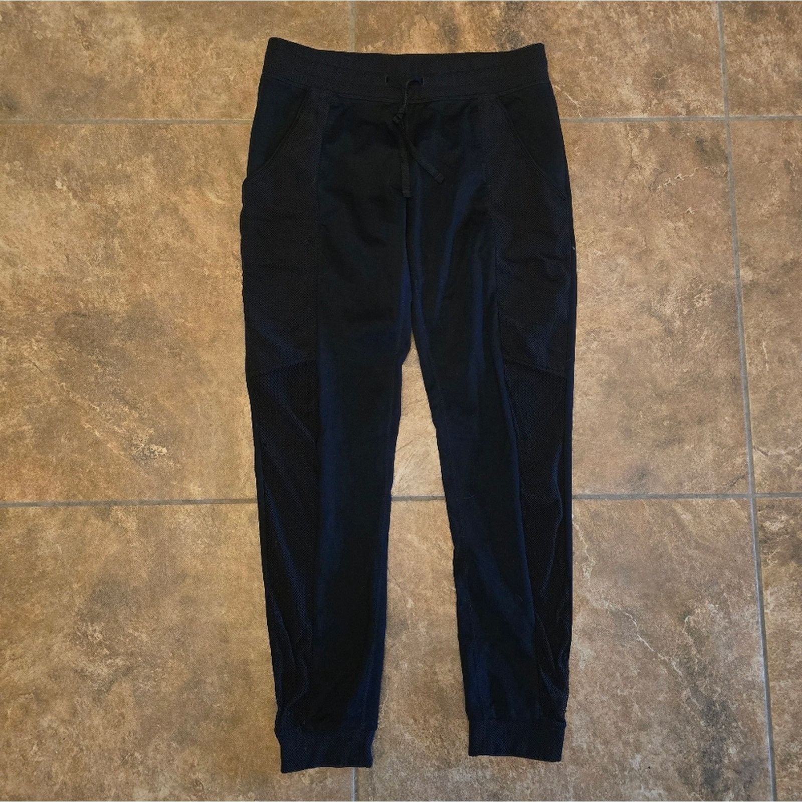Fabletics Black | FABLETICS | Mesh Detailed Jogger Pant Size US 26 / EU 42 - 1 Thumbnail