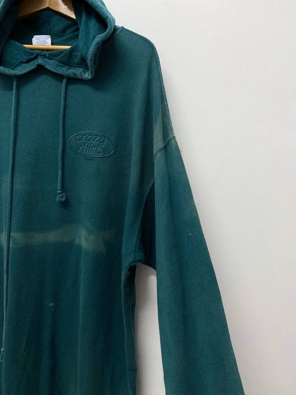 Vintage vintage crazy shirt hoody big logo back sunfaded Size US L / EU 52-54 / 3 - 7 Thumbnail