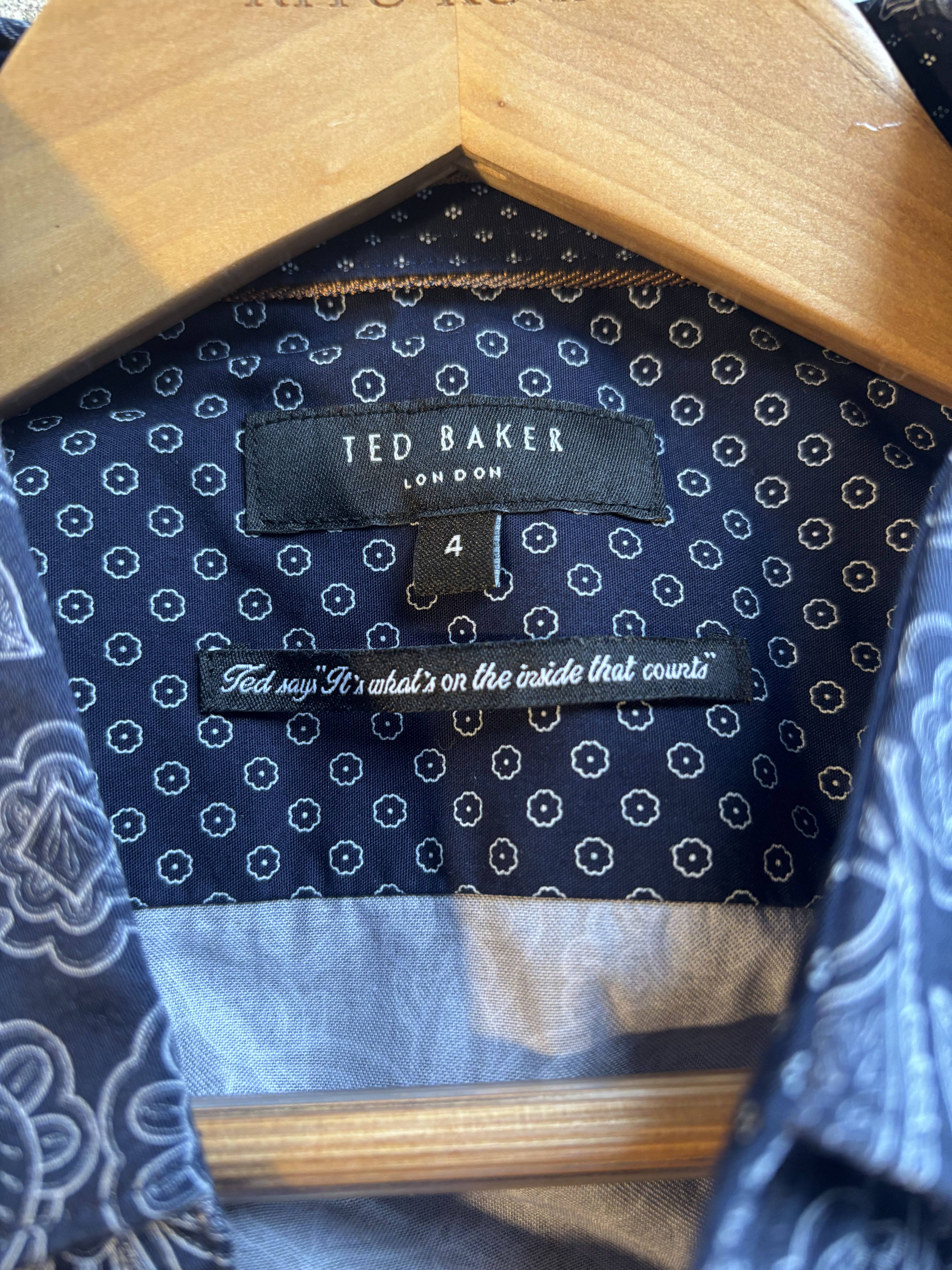 Ted Baker Ted Baker Printed Shirt Size US M / EU 48-50 / 2 - 3 Thumbnail