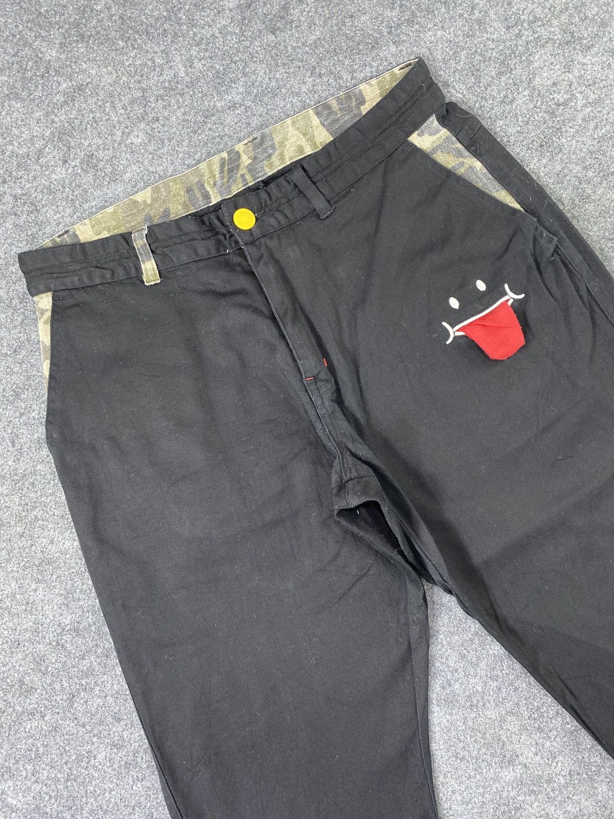 Japanese Brand UP! SMILE MADE IN SMILE 3D Tongue 3 Quarter Shorts -J1109 Size US 31 - 3 Thumbnail