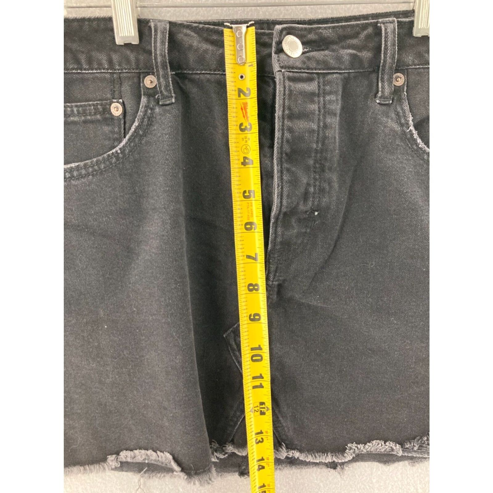 American Eagle Outfitters American Eagle Outfitters Black Denim Mini Skirt Womens Size 14 High Rise Button Fly City Festival Gothic Size 36" / US 14 / IT 50 - 4 Thumbnail