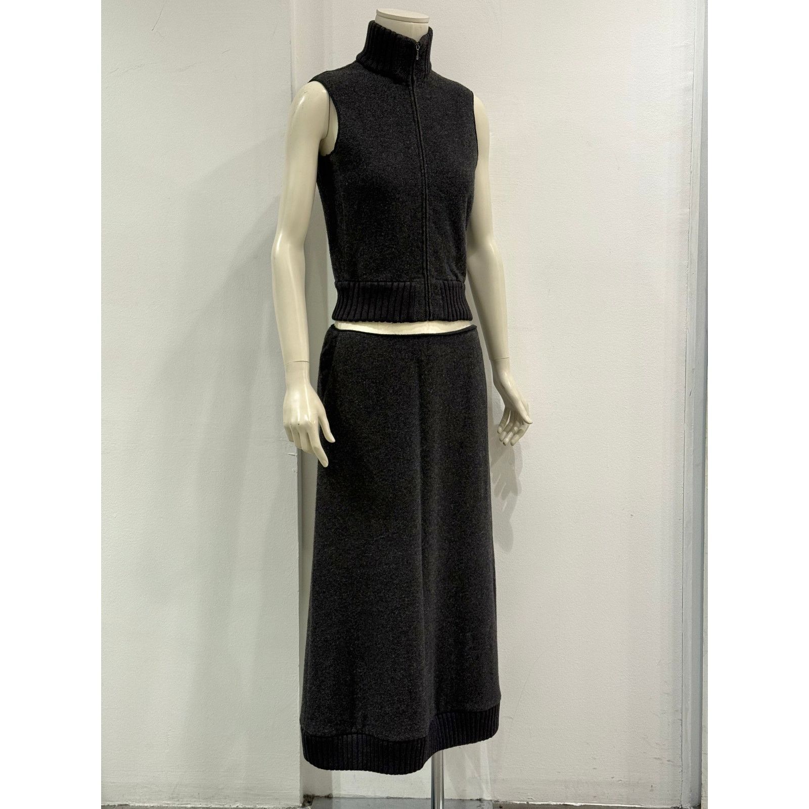 Miu Miu 2000s Miu Miu full set with long skirt Size M / US 6-8 / IT 42-44 - 1 Thumbnail