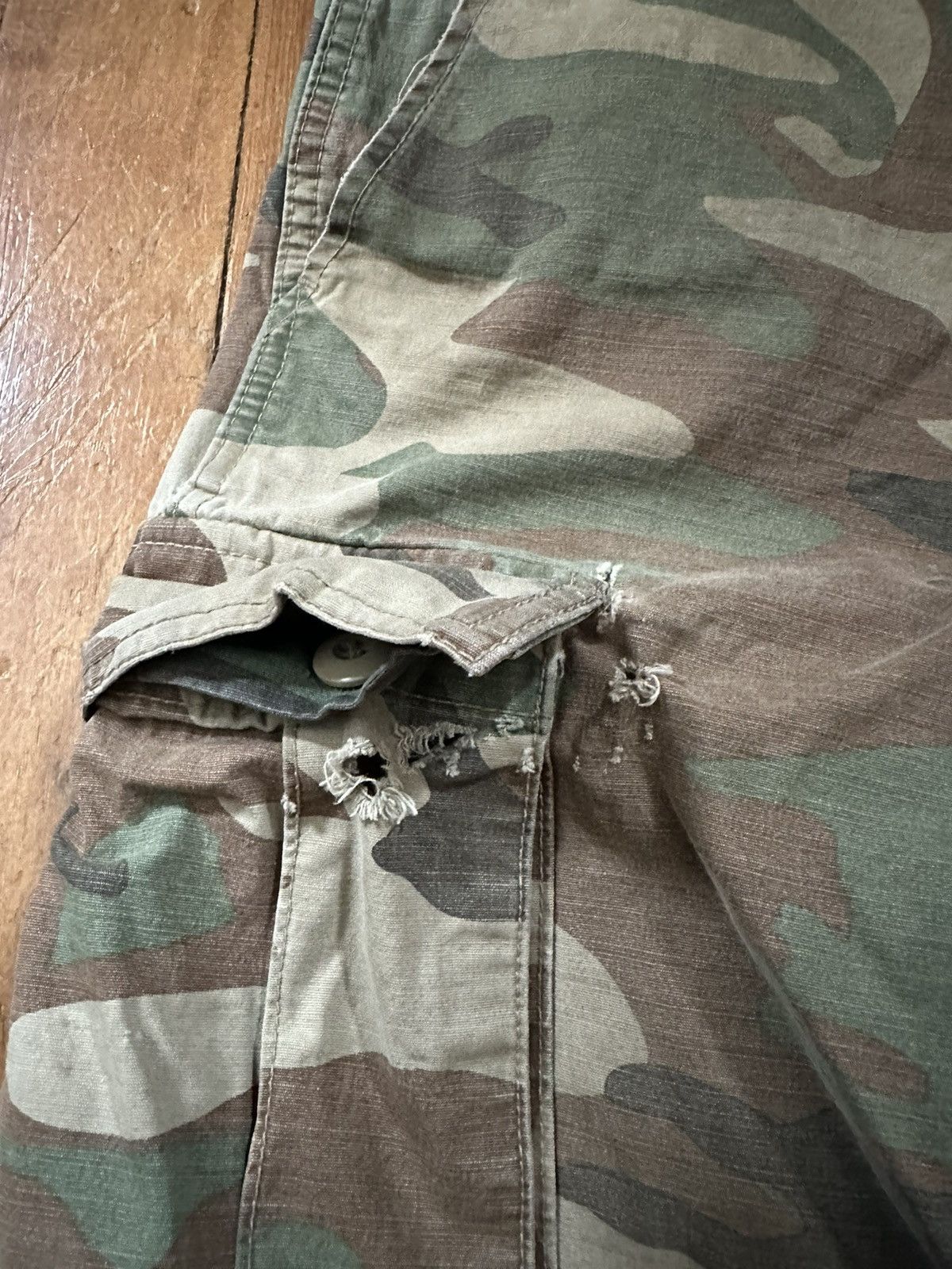 Elwood Elwood vintage camo cropped pants Size US 34 / EU 50 - 2 Thumbnail