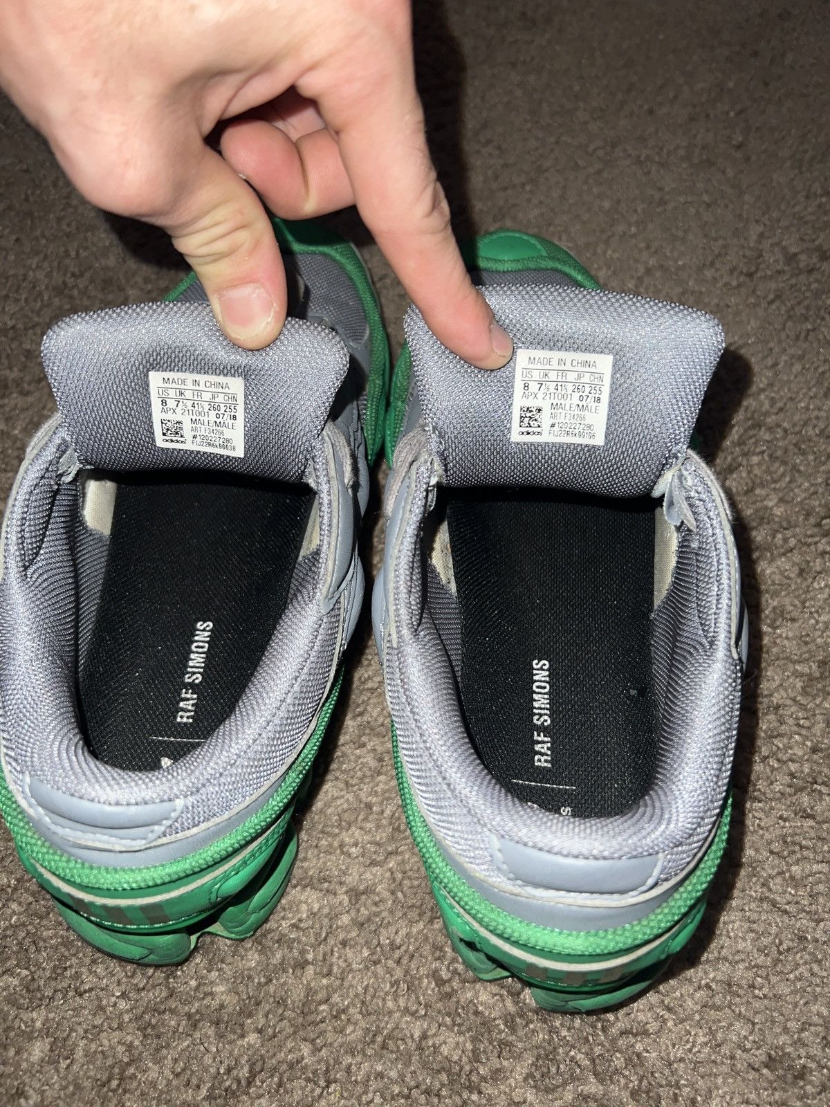 Adidas × Raf Simons RAF Simon’s adidas Ozweego Size US 9 / EU 42 - 2 Thumbnail