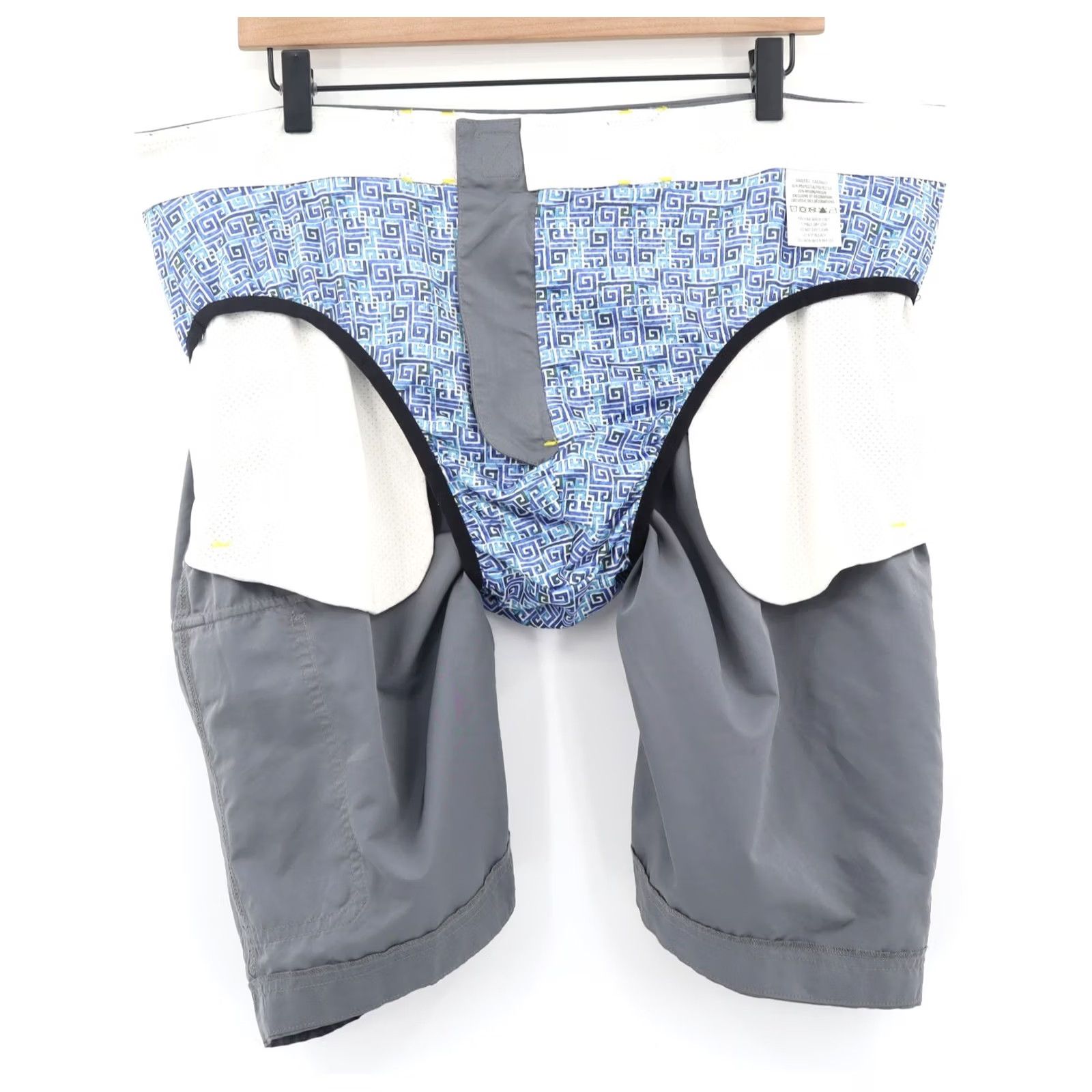 Robert Graham Robert Graham Men's Bottom XL Board Shorts Swim Trunks Grey Nylon Polyester Solid Pockets Drawstring Lined 9.5" Inseam Size US 36 / EU 52 - 3 Thumbnail
