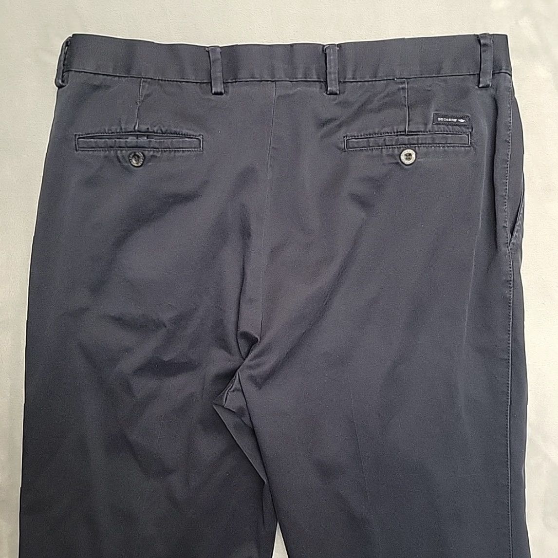 Dockers VINTAGE Dockers Pants Men 38x30 Navy Pleated Cuffed Classic Preppy Dress Trouser Y2K 90s Mens Pants Size US 38 / EU 54 - 7 Thumbnail