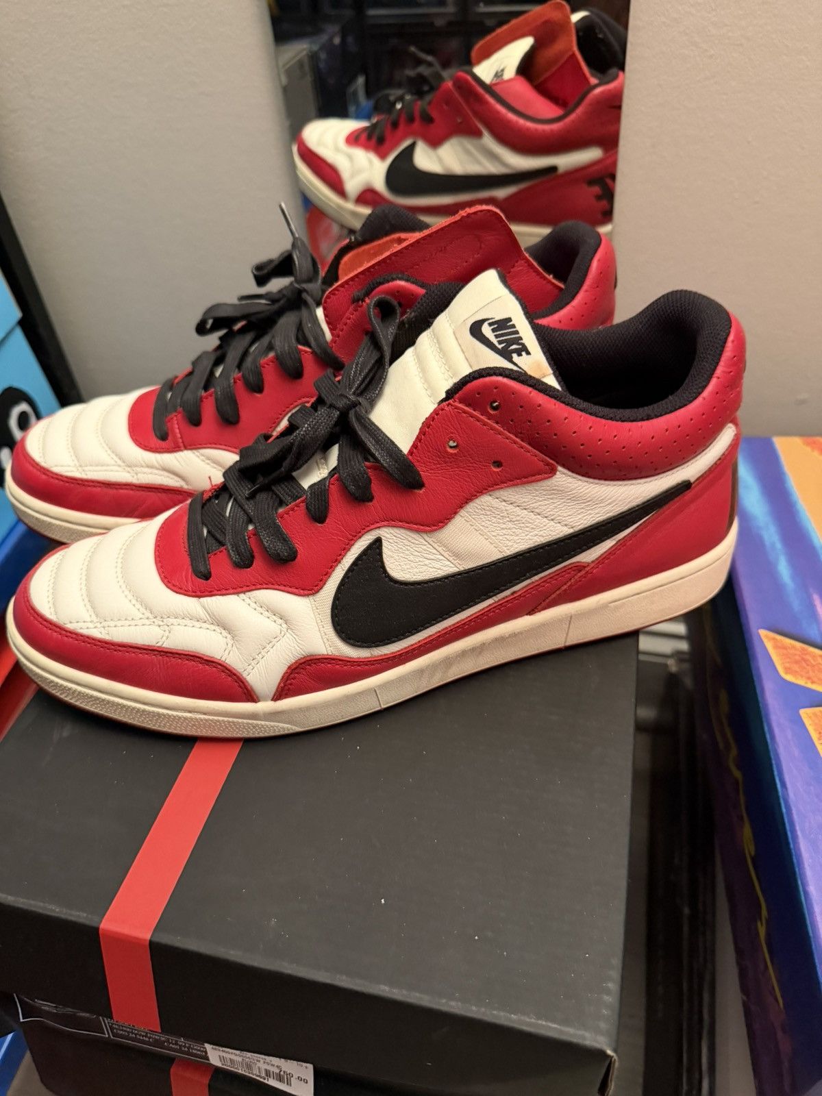 Nike Nike tiempo chicago sz 12.5 Size US 12.5 / EU 45-46 - 3 Thumbnail