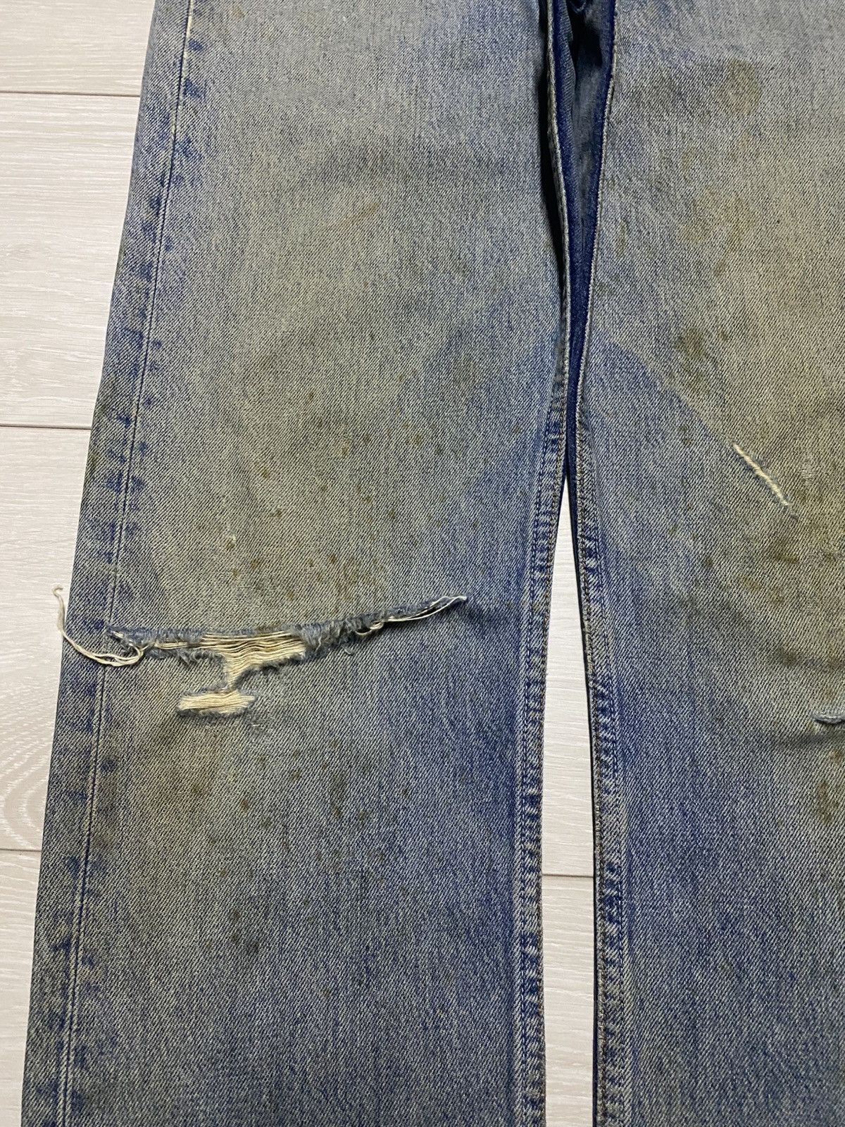 Levi's Vintage Clothing Vintage Levis 501 90s Grunge ButtonFly Distressed Jeans Size US 30 / EU 46 - 7 Thumbnail