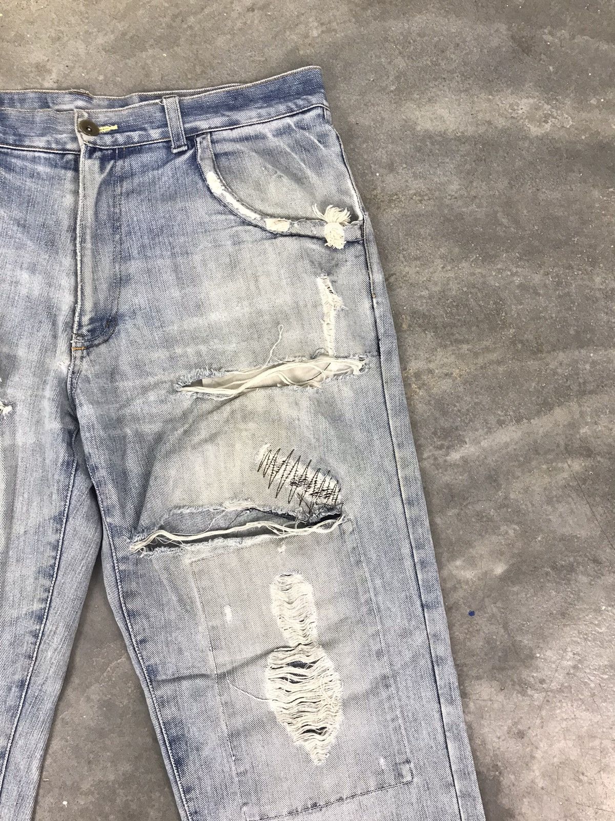 Vintage Vintage Massive Squad Distressed Denim Size US 36 / EU 52 - 2 Thumbnail