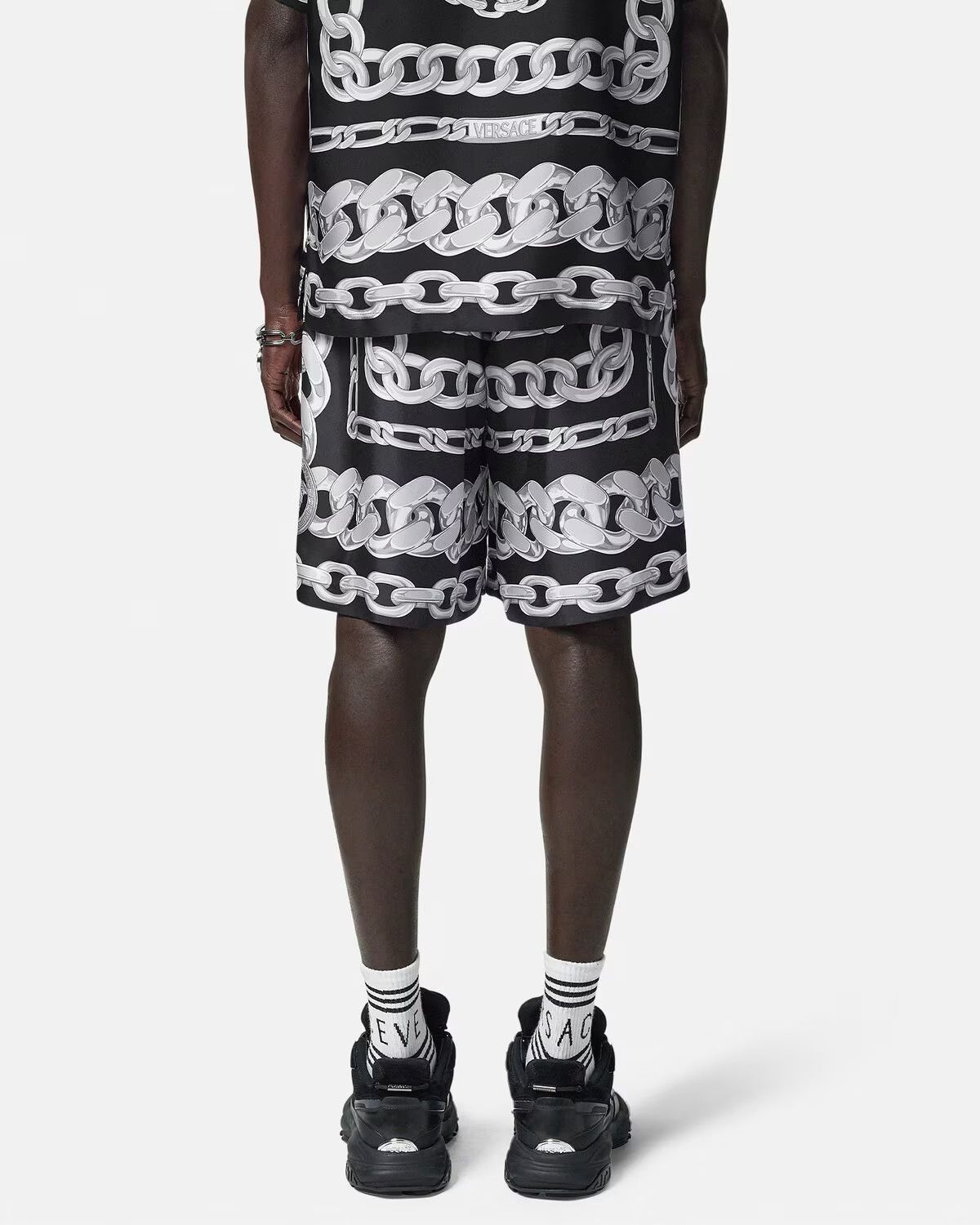 Versace o1s22i1n0125 Bermuda Short in Black Silver Size US 32 / EU 48 - 5 Thumbnail