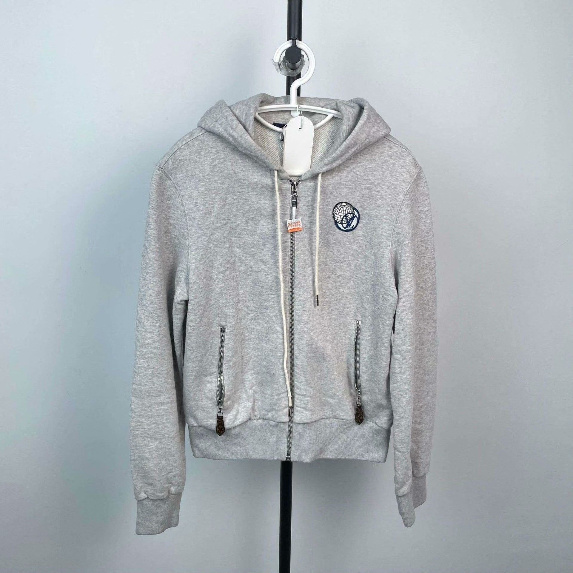 Louis Vuitton Louis Vuitton Retro Cotton Gray Hoodie M Men Size US M / EU 48-50 / 2 - 1 Thumbnail