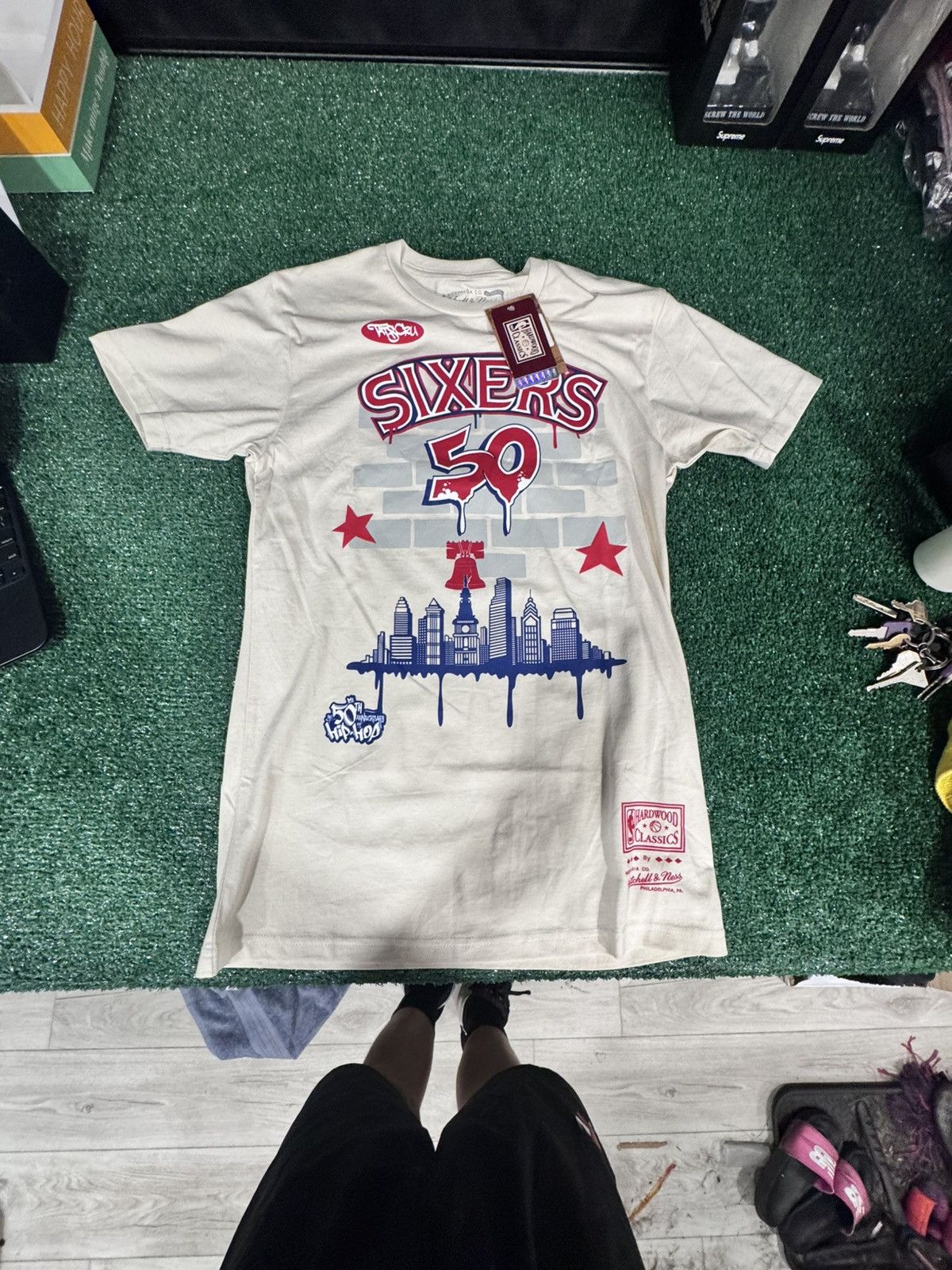 Mitchell & Ness Mitchell N Ness 76ers t-shirt Size US S / EU 44-46 / 1 - 1 Thumbnail
