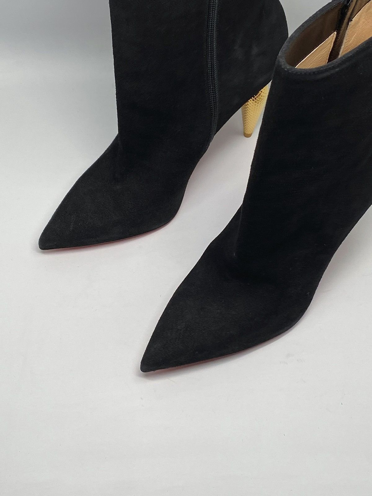 Christian Louboutin Christian Louboutin Lipbooty Suede Bootie size 37.5 Size US 7.5 / IT 37.5 - 6 Thumbnail