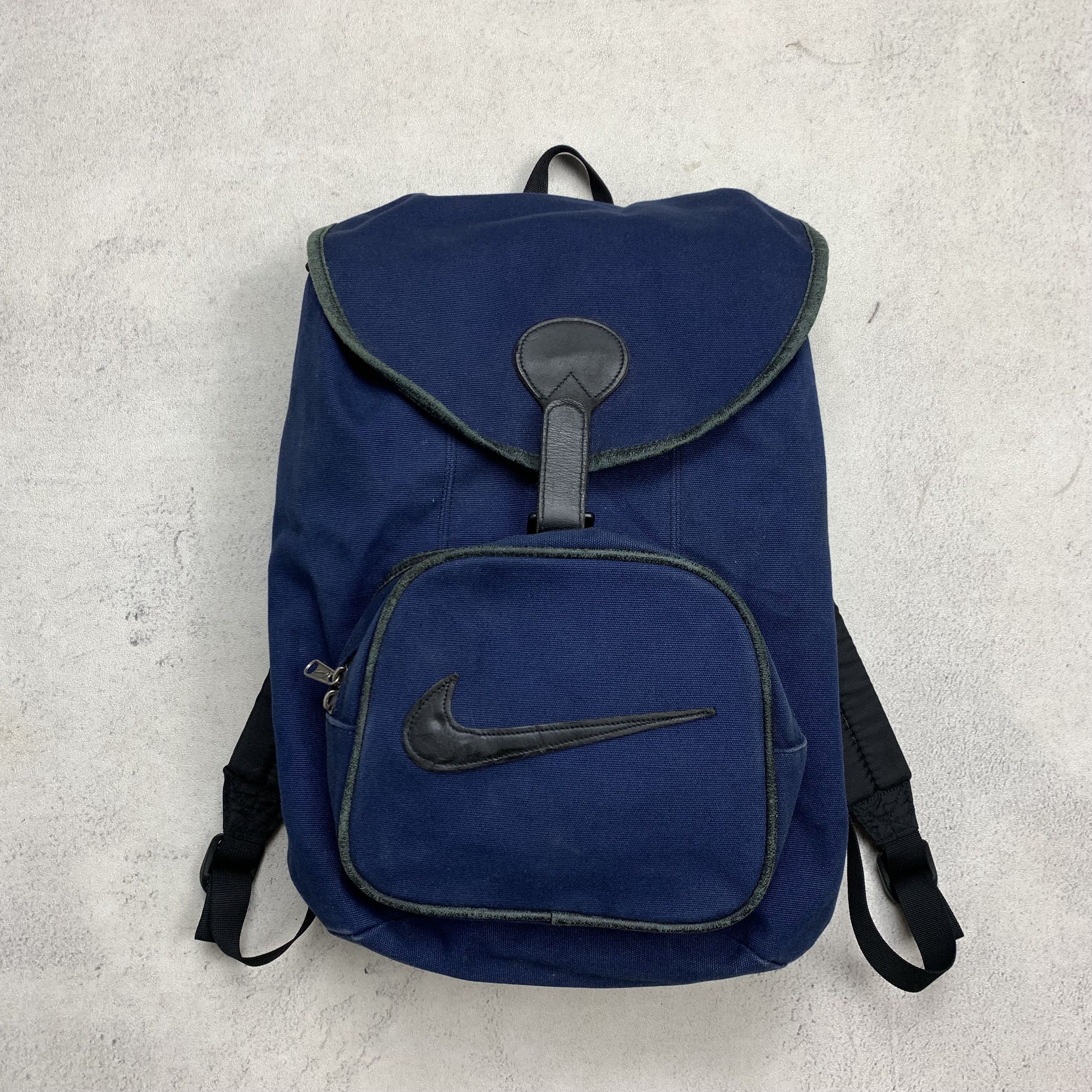 Vintage 90s Nike Bagpack