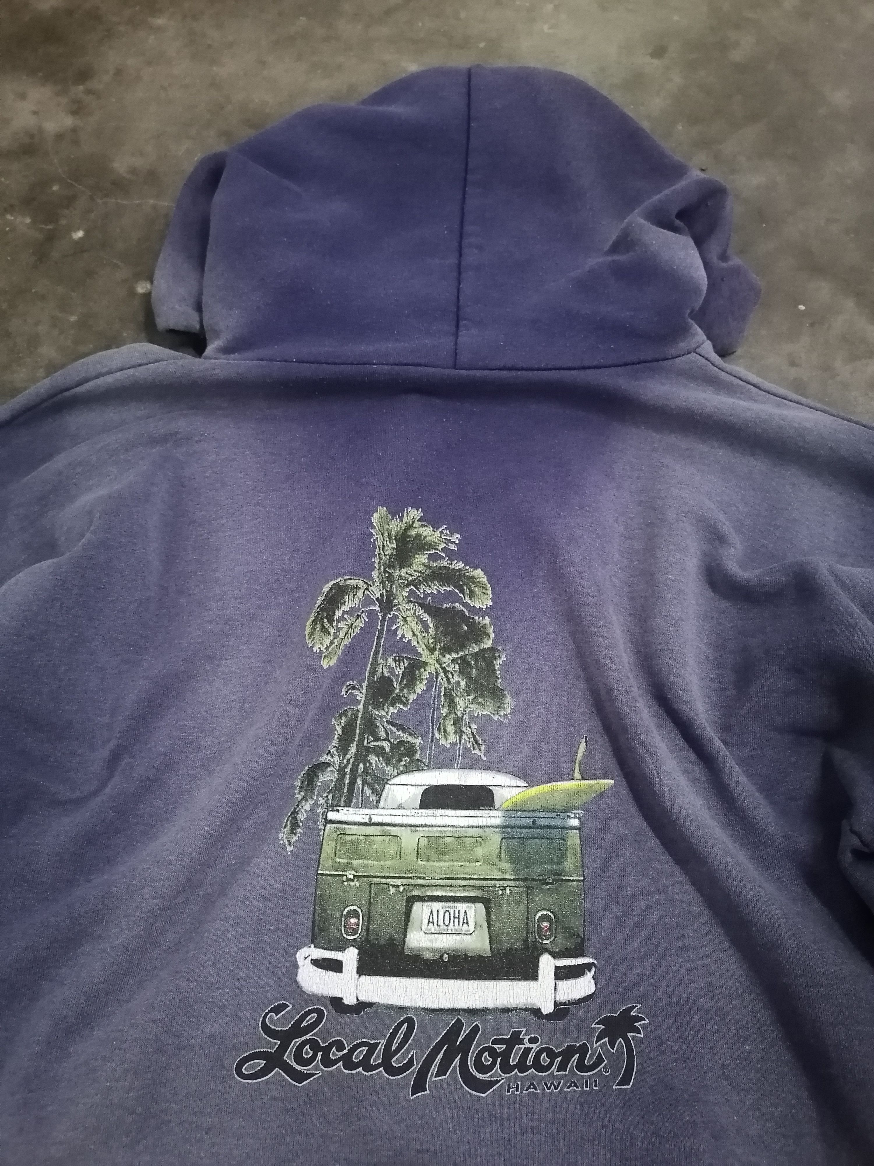 Vintage Trashed Faded Vintage Local Motion Hawaii Surfing Hoodies Size US L / EU 52-54 / 3 - 8 Thumbnail
