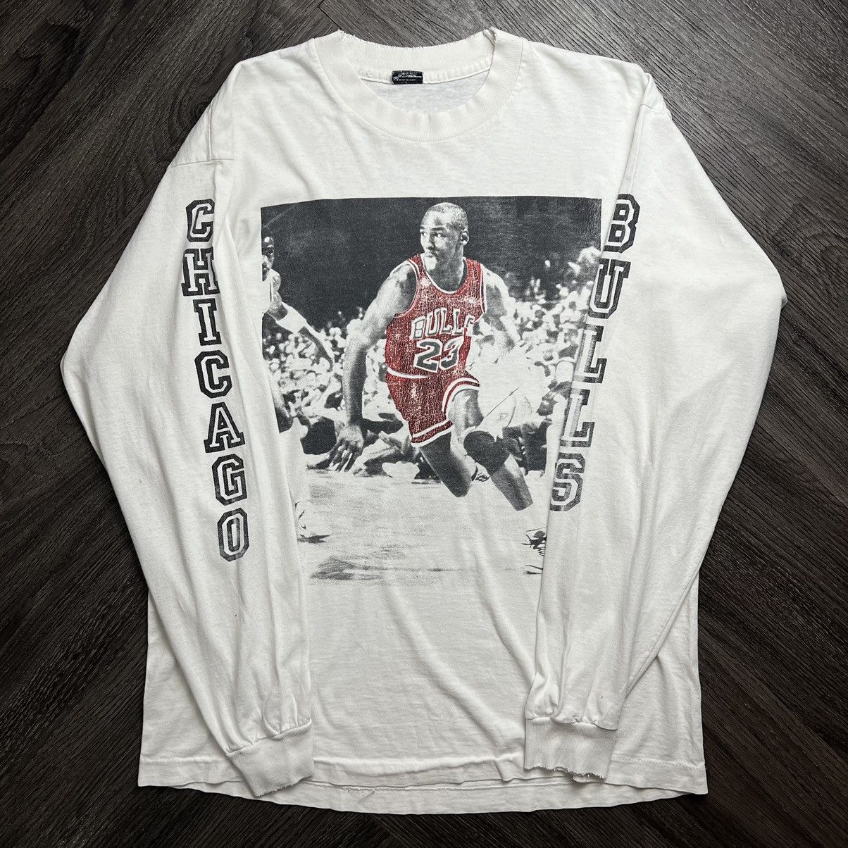 Vintage 90s Michael Jordan Chicago Bulls 23 T-Shirt