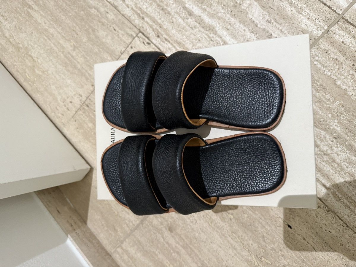 Auralee Auralee Black Grained Leather Sandals Slippers Size US 9 / EU 42 - 2 Thumbnail