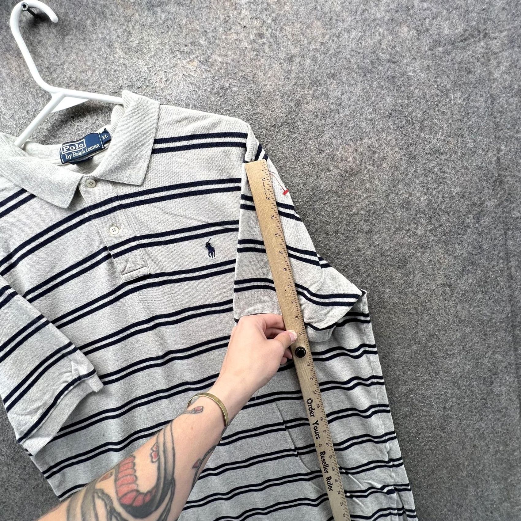 Polo Ralph Lauren VINTAGE Polo by Ralph Lauren Polo Shirt Mens XL Gray Stripe Pony Pique Cotton Polo by Ralph Lauren Shirt Mens XL Gray Stripe Pony Logo Cap Sleeve? Size US XL / EU 56 / 4 - 3 Thumbnail