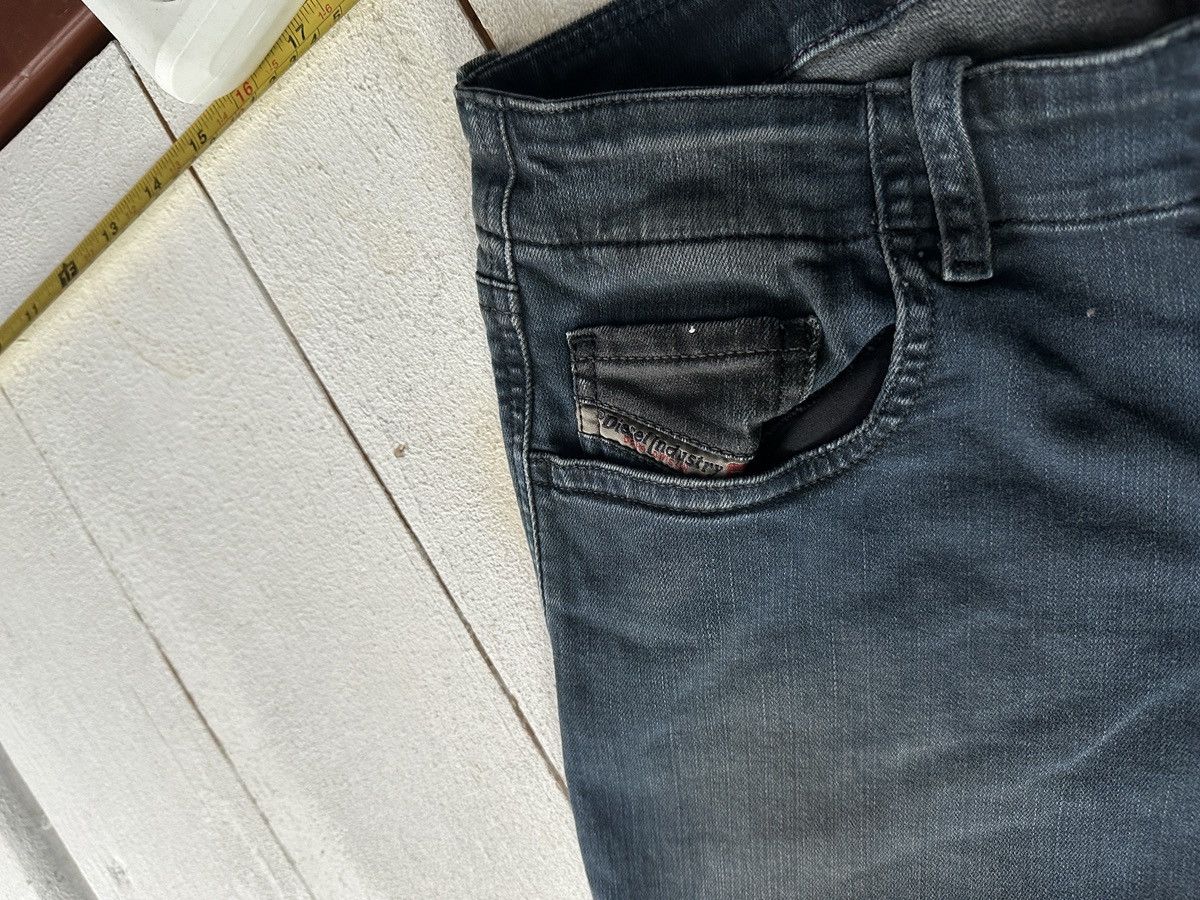 Diesel 🚨Gothic Diesel Regular Slim relax Flared Jeans Womens Size 26" / US 2 / IT 38 - 4 Thumbnail