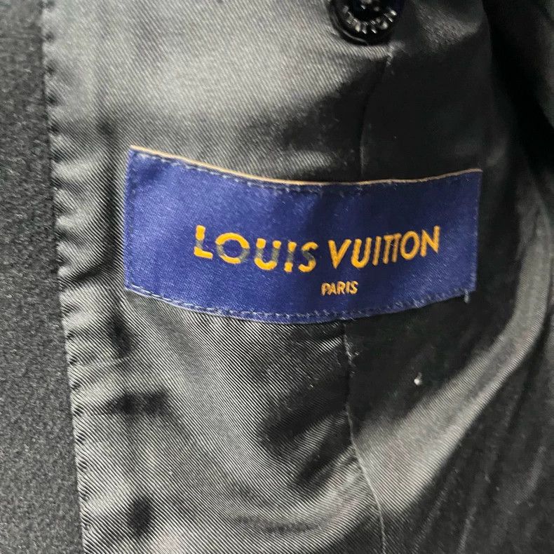 Louis Vuitton Louis Vuitton Black solid single-breasted waist blazer 2503 Size 48R - 4 Thumbnail
