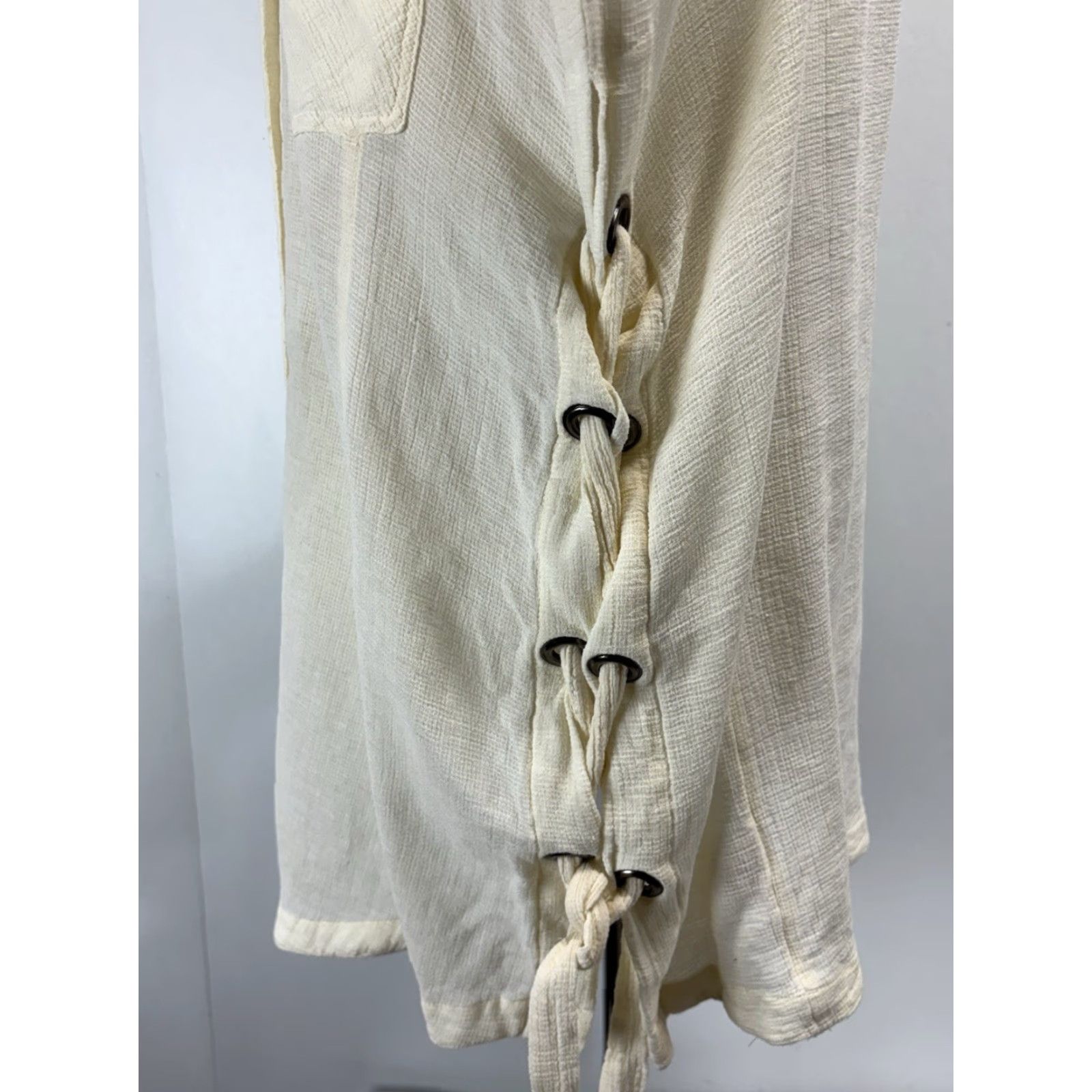 Free People Free People Shirt Large Ivory Oversized Tunic Top Button-Up Long Sleeve Collared Lace Up Sides Size L / US 10 / IT 46 - 5 Thumbnail